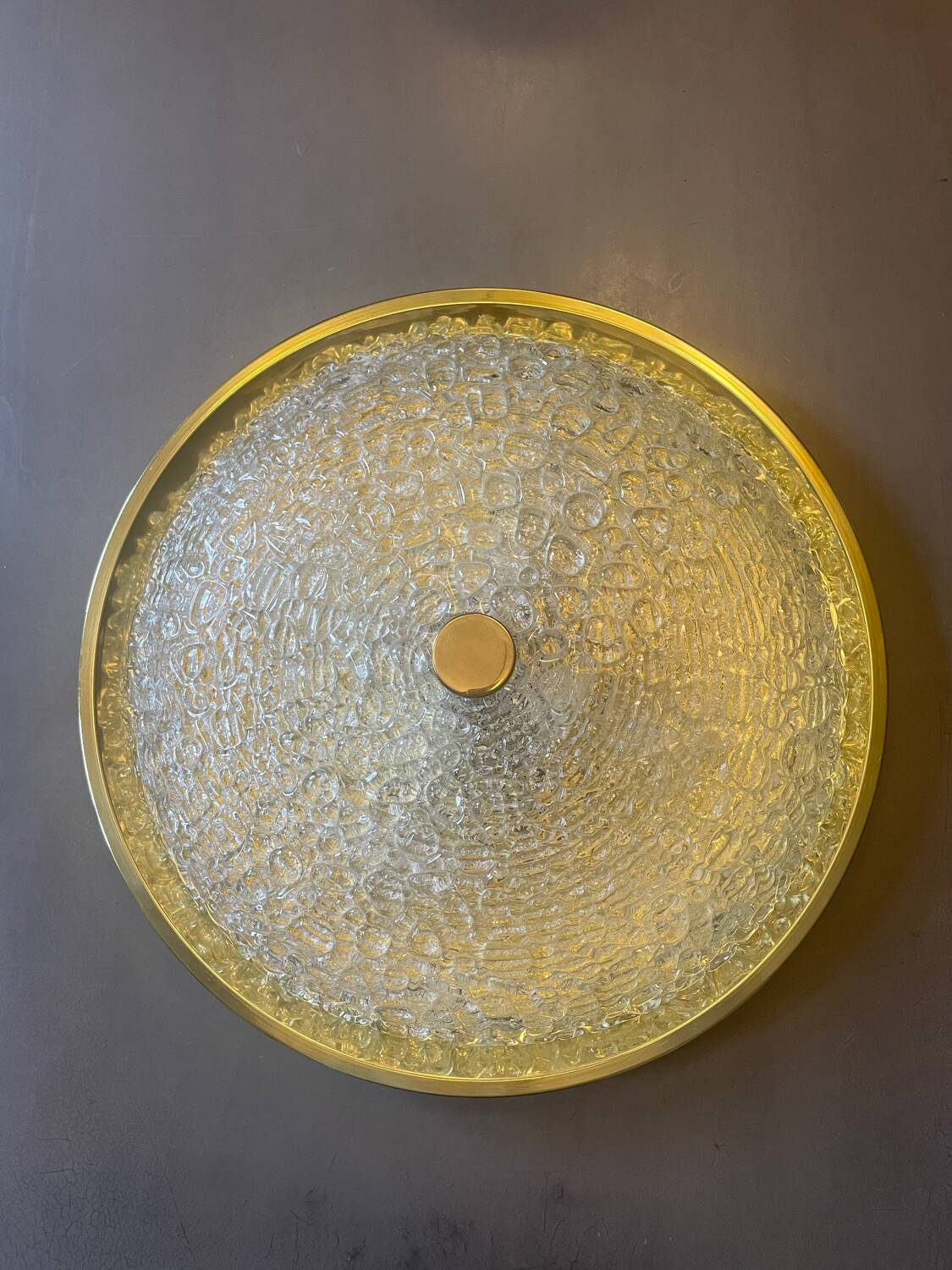 Plafonnier doré en verre de Murano années 70