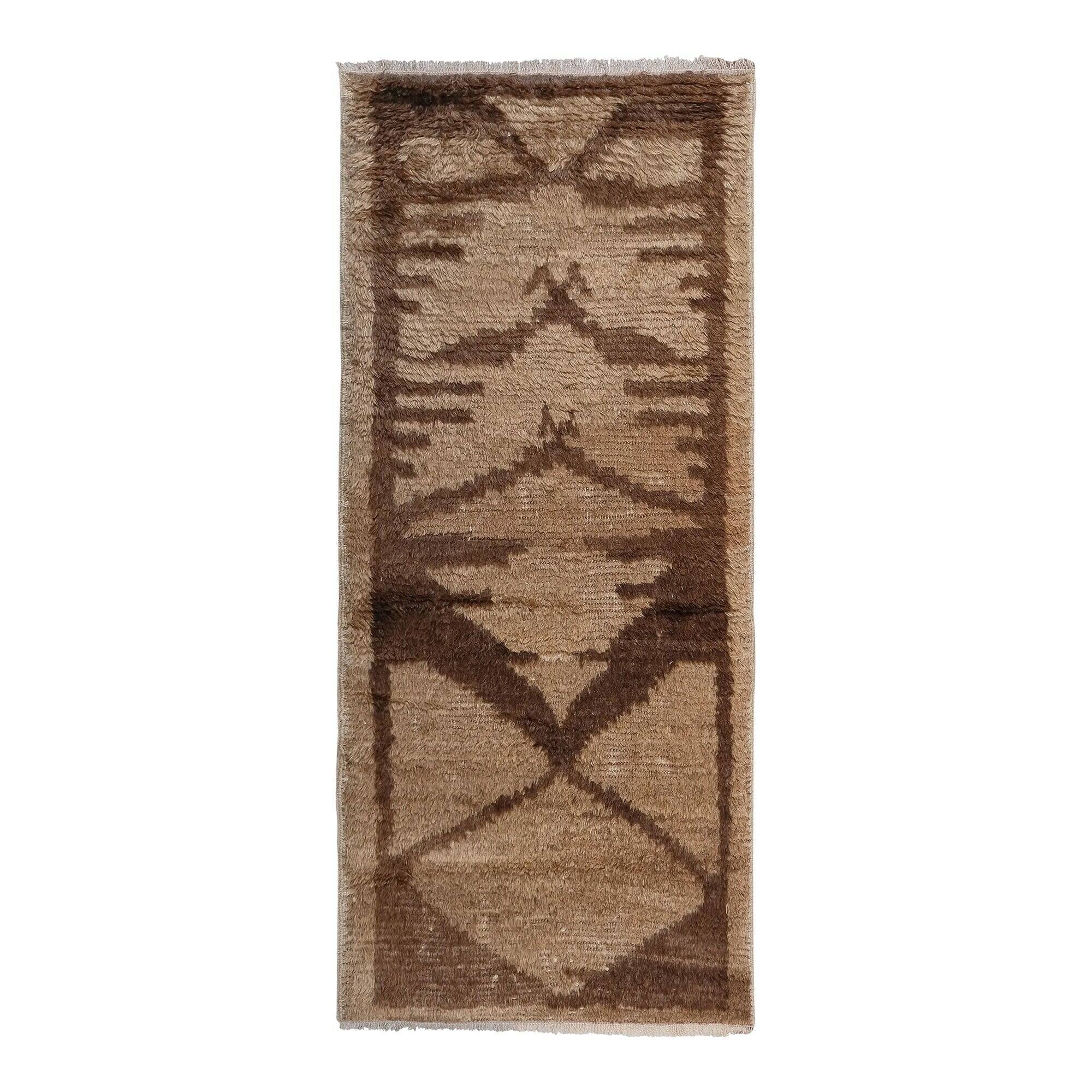 Vintage handmade Turkish rug 72x142 cm