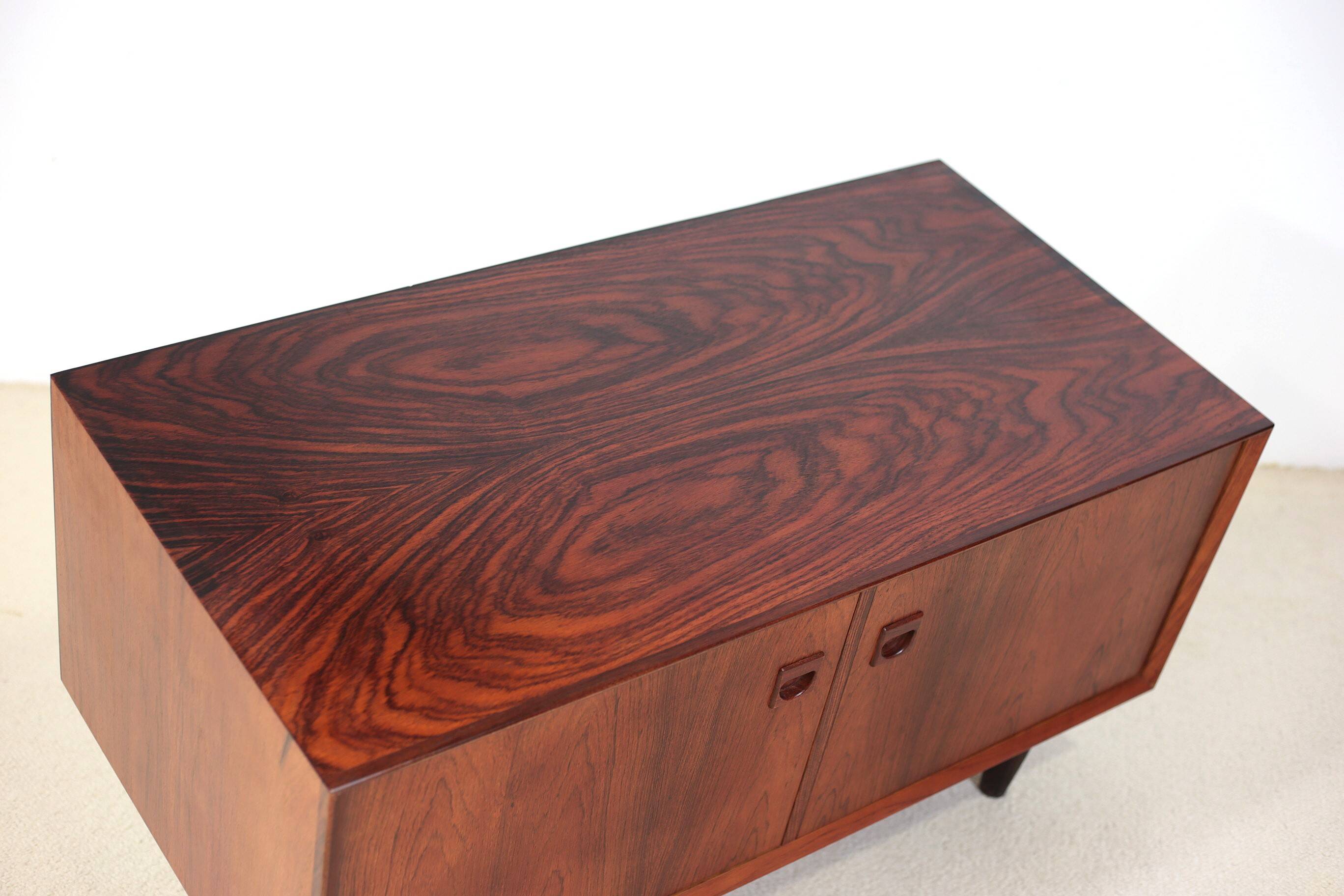 Brouer buffets in rosewood