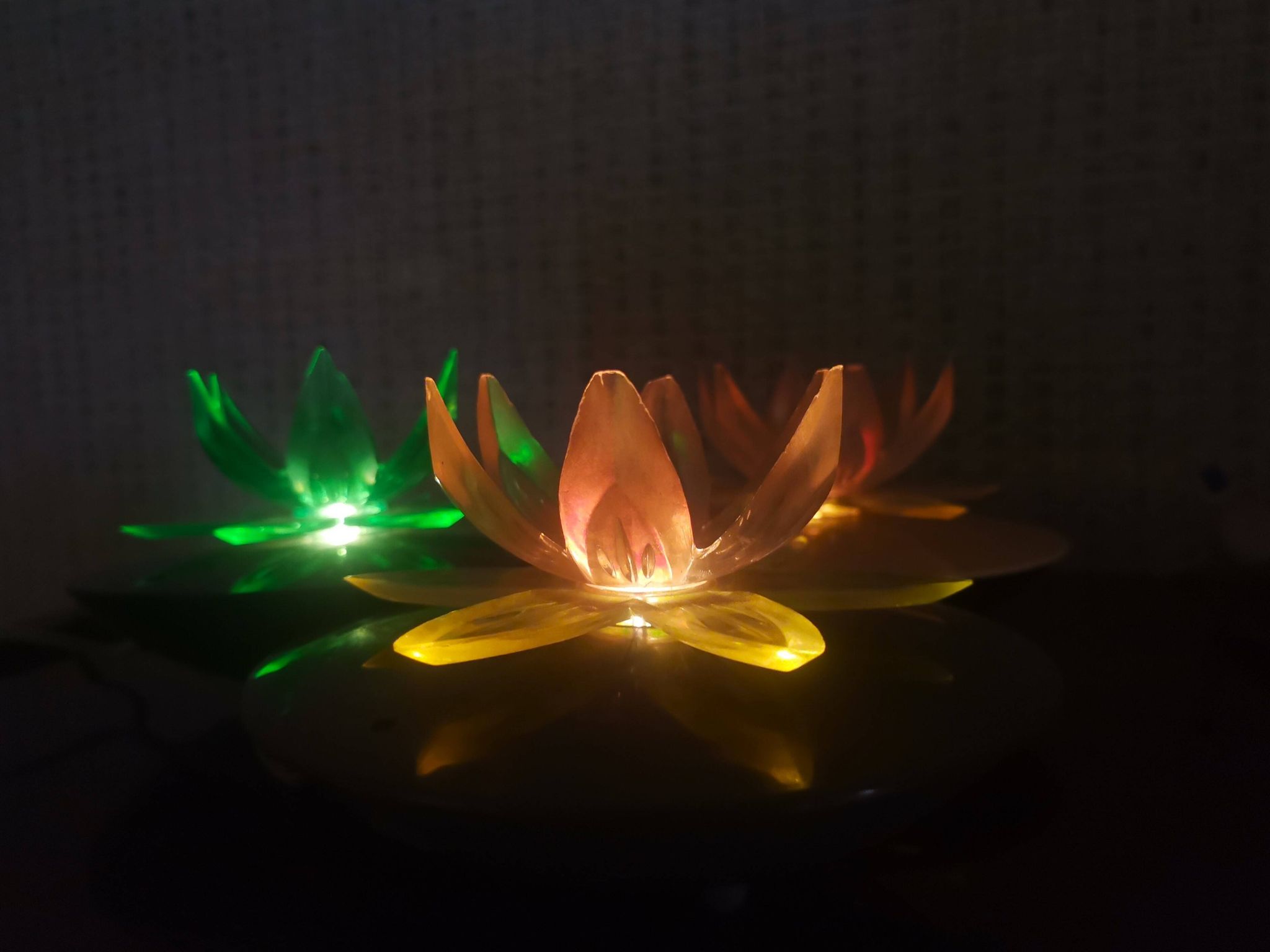 Lampe de nuit fleur de lotus nénuphar vert, Europe de l'Est