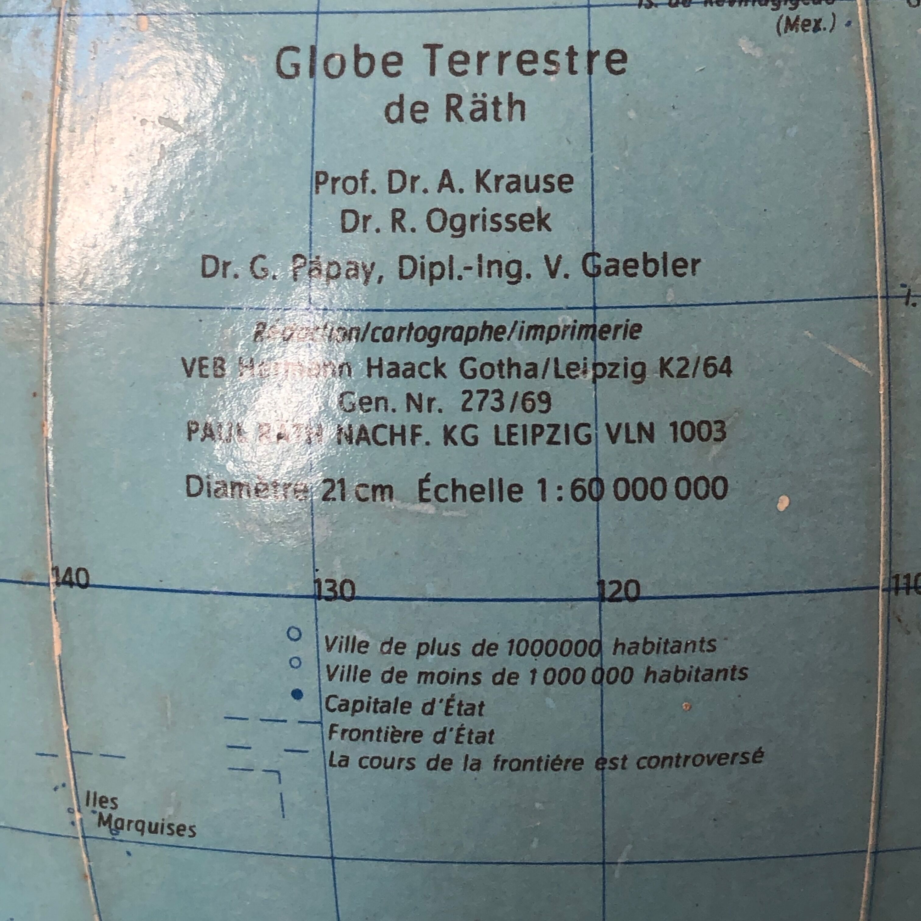 Globe terrestre de Räth ex-RDA vintage 1960 33cm