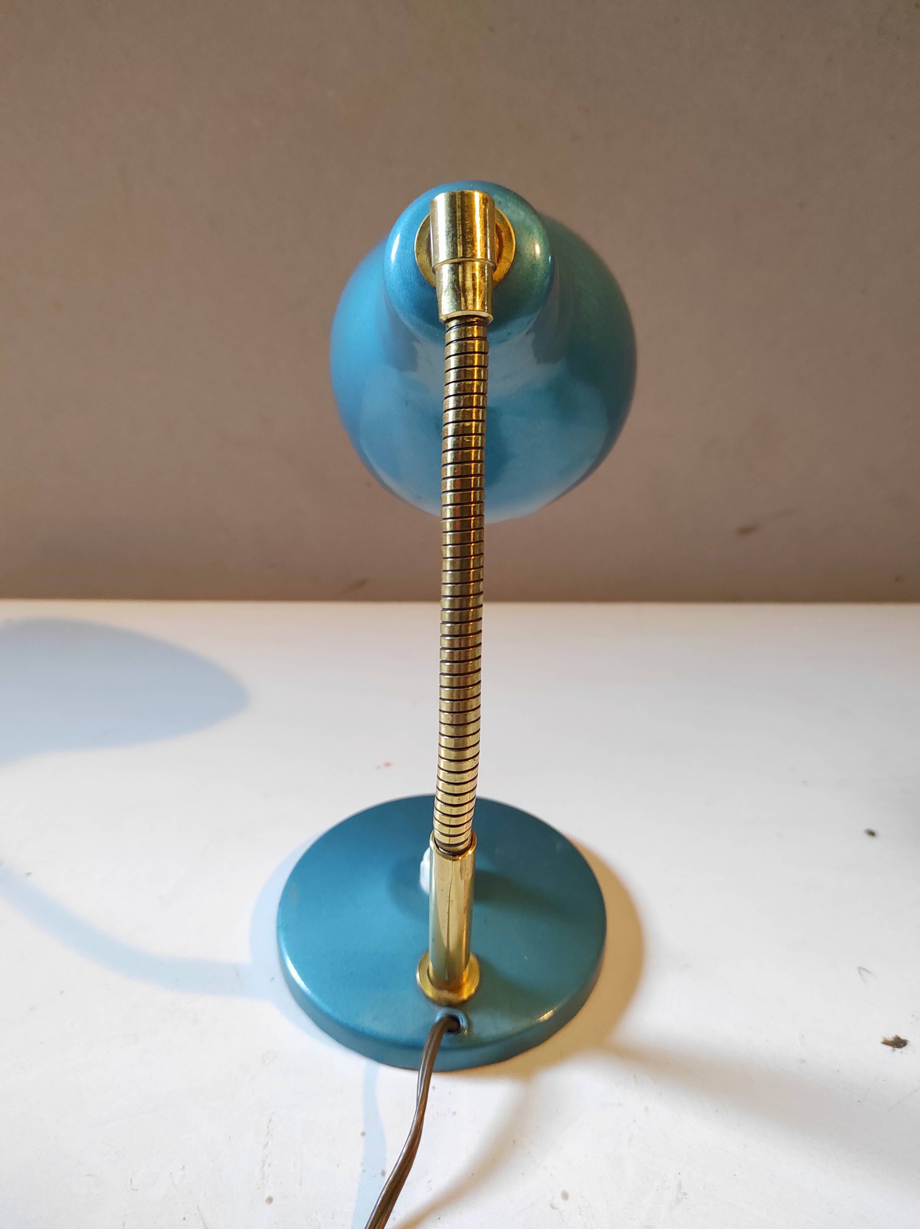 Lampe de bureau vintage Aluminor bleue