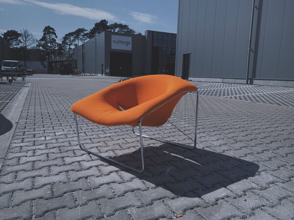 CHAISE CUBIQUE' PAR OLIVIER MOURGUE POUR AIRBORNE INTERNATIONAL