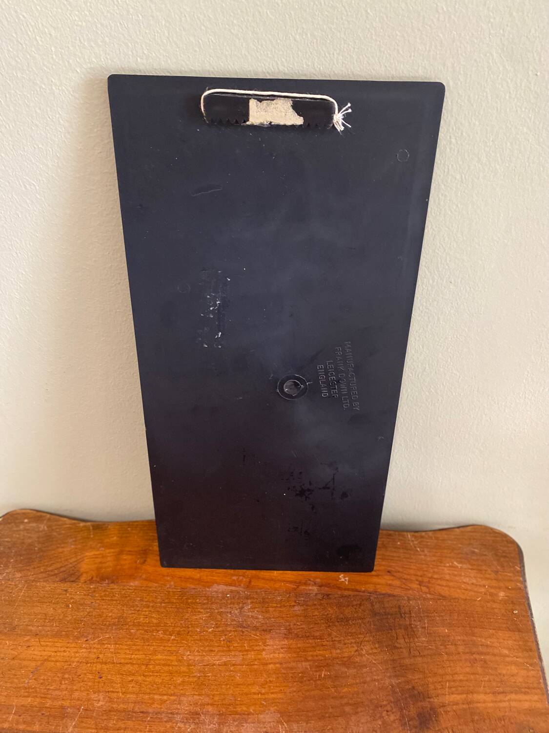 4 vintage flower plates