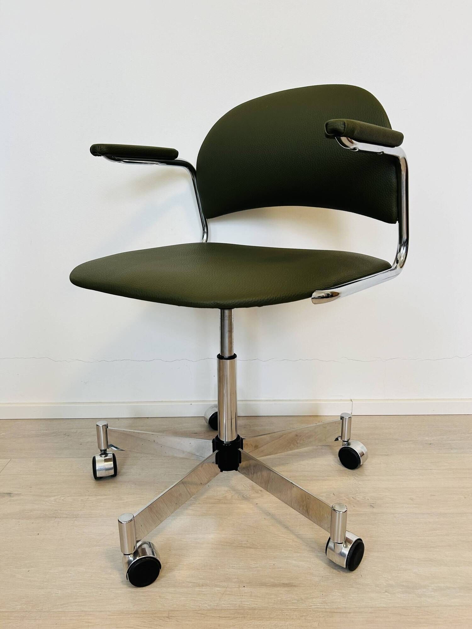 Fully Restored  Olive Office Chair by Kovona K-107, Czechoslovakia 1970