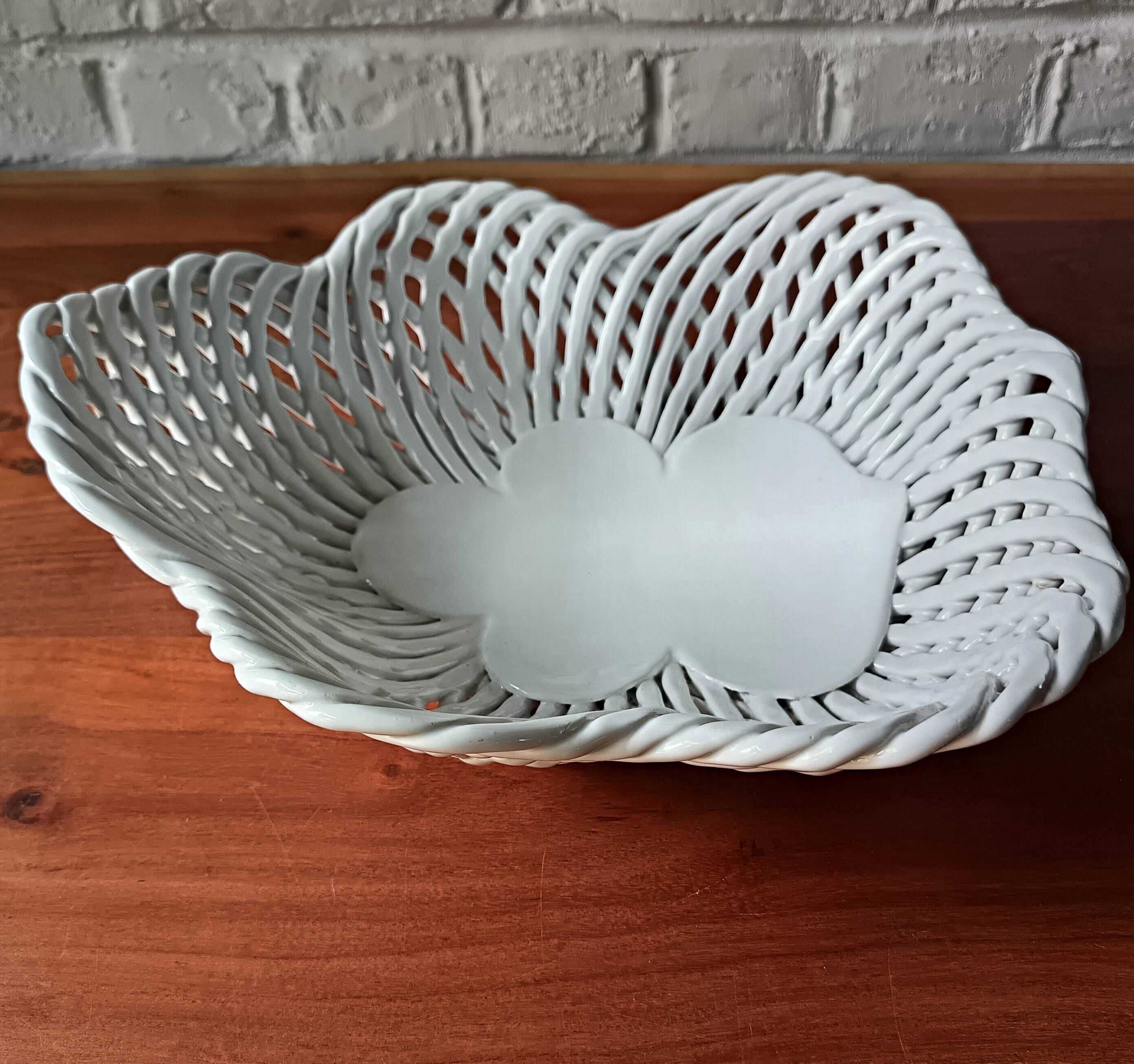 Large white twisted ceramic basket