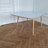 Table pieds compas
