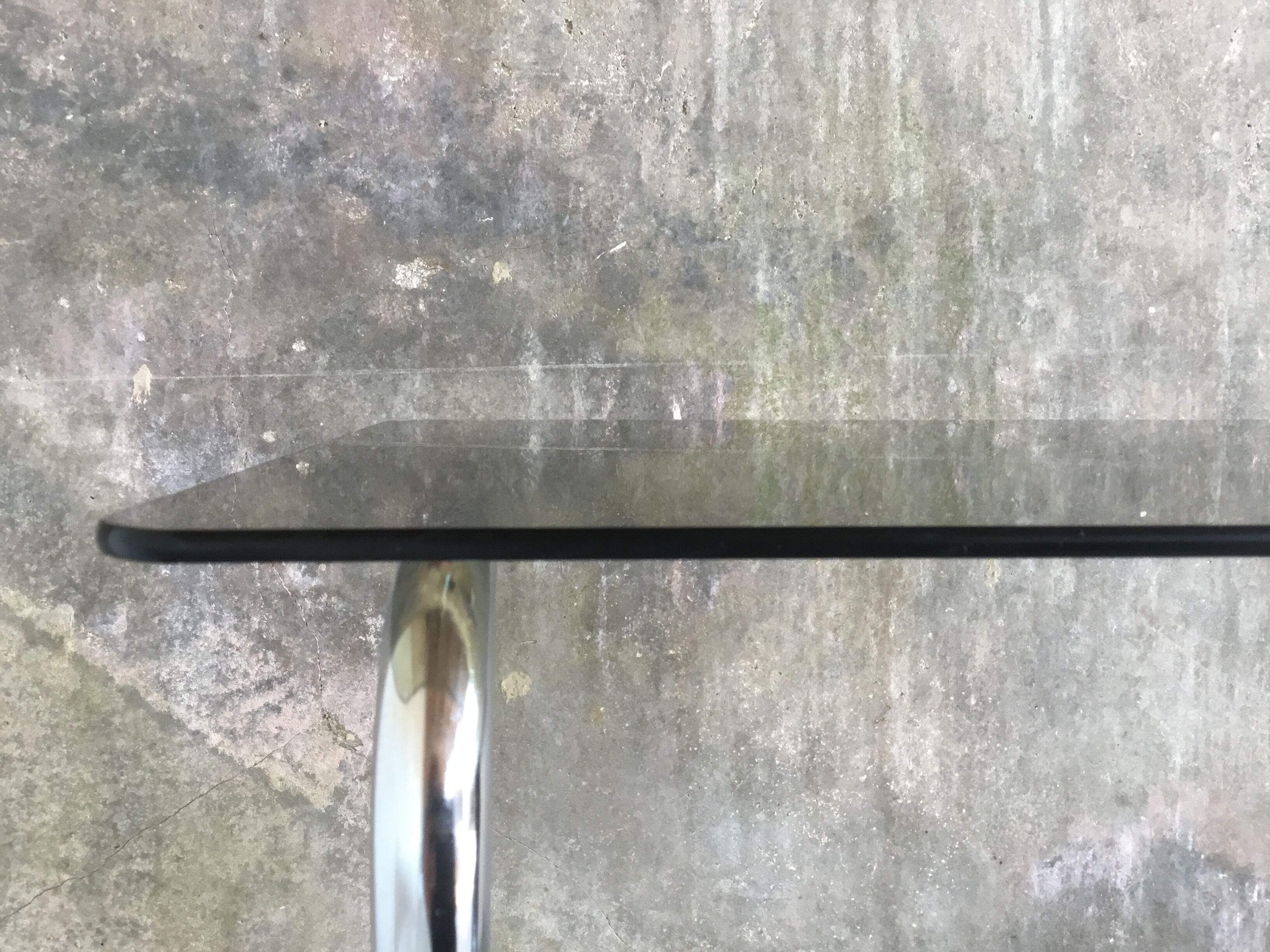 Fifth wheel or sofa end - smoked glasses and marble foot - design 1970