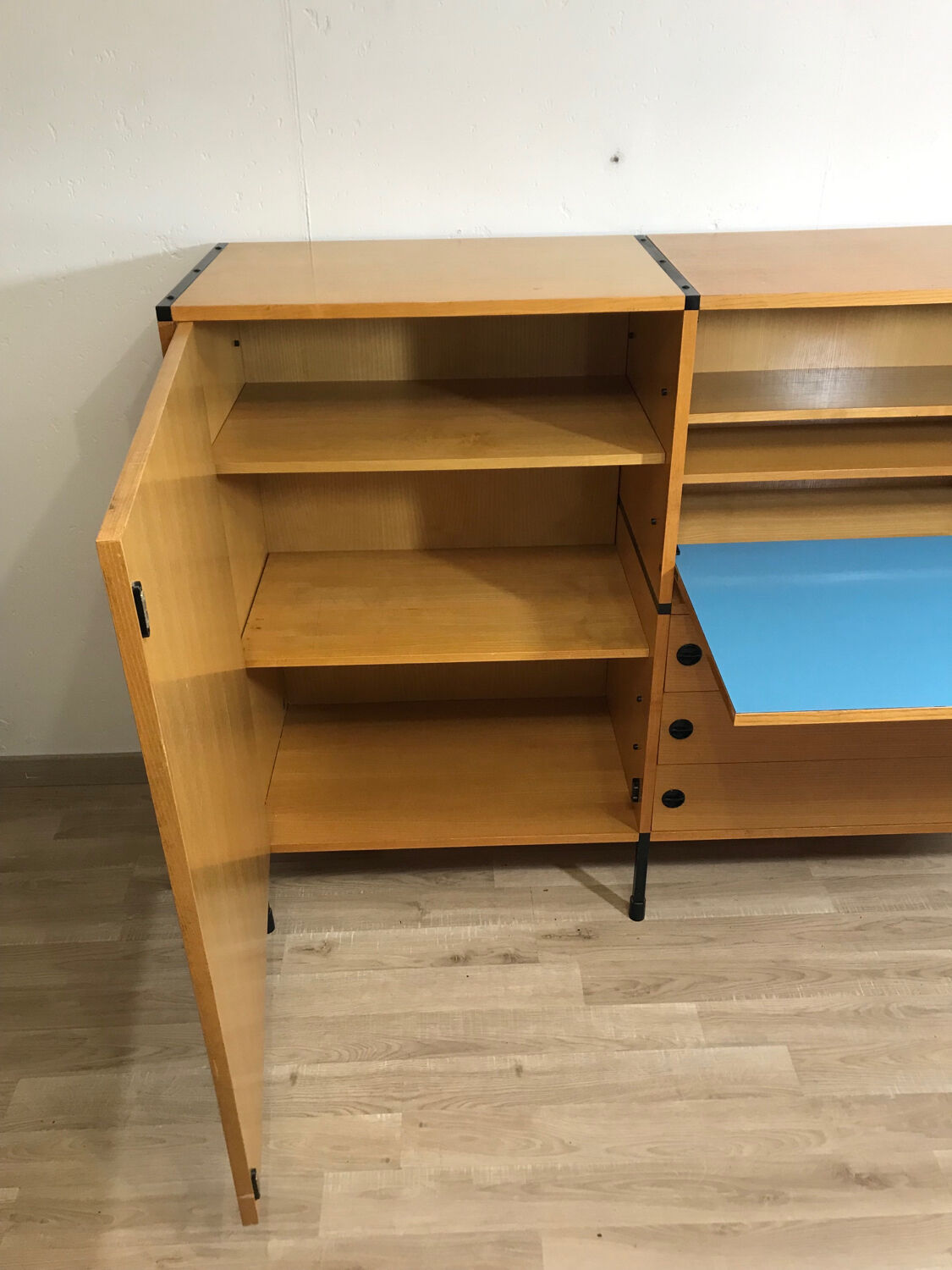 Office secretary A.R.P. Minvielle edition