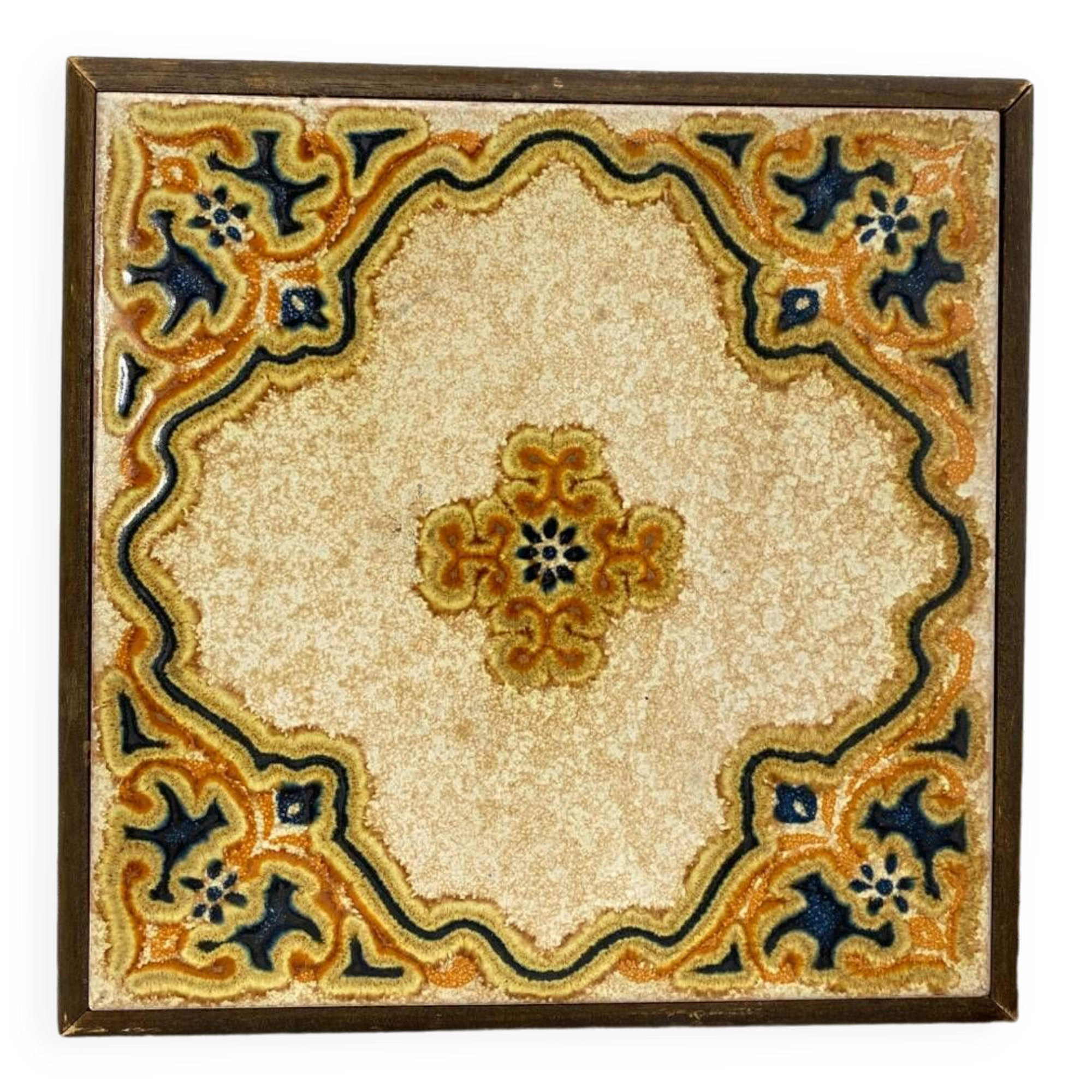 Ceramic and wood trivet