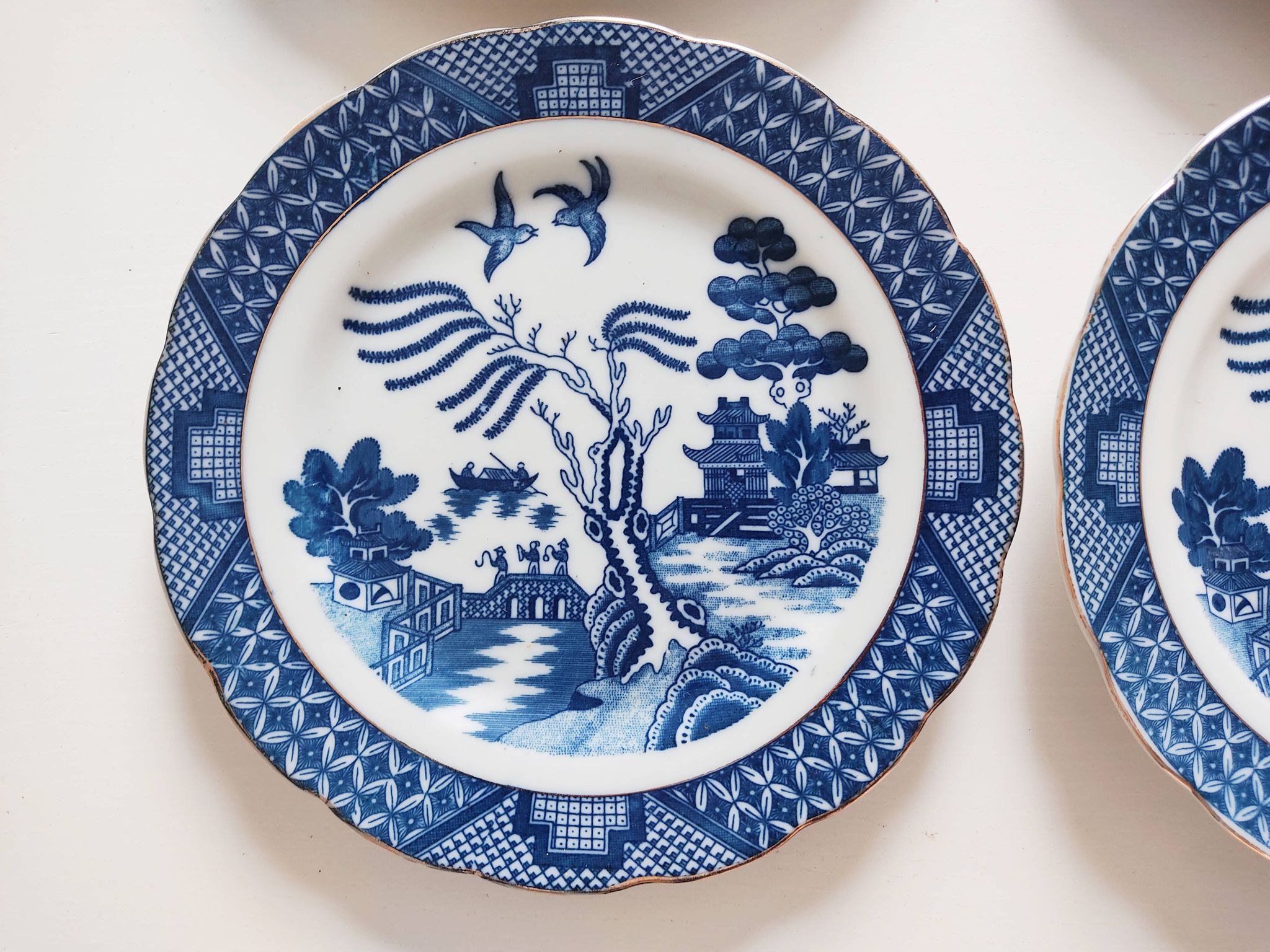Set of 6 English porcelain dessert plates