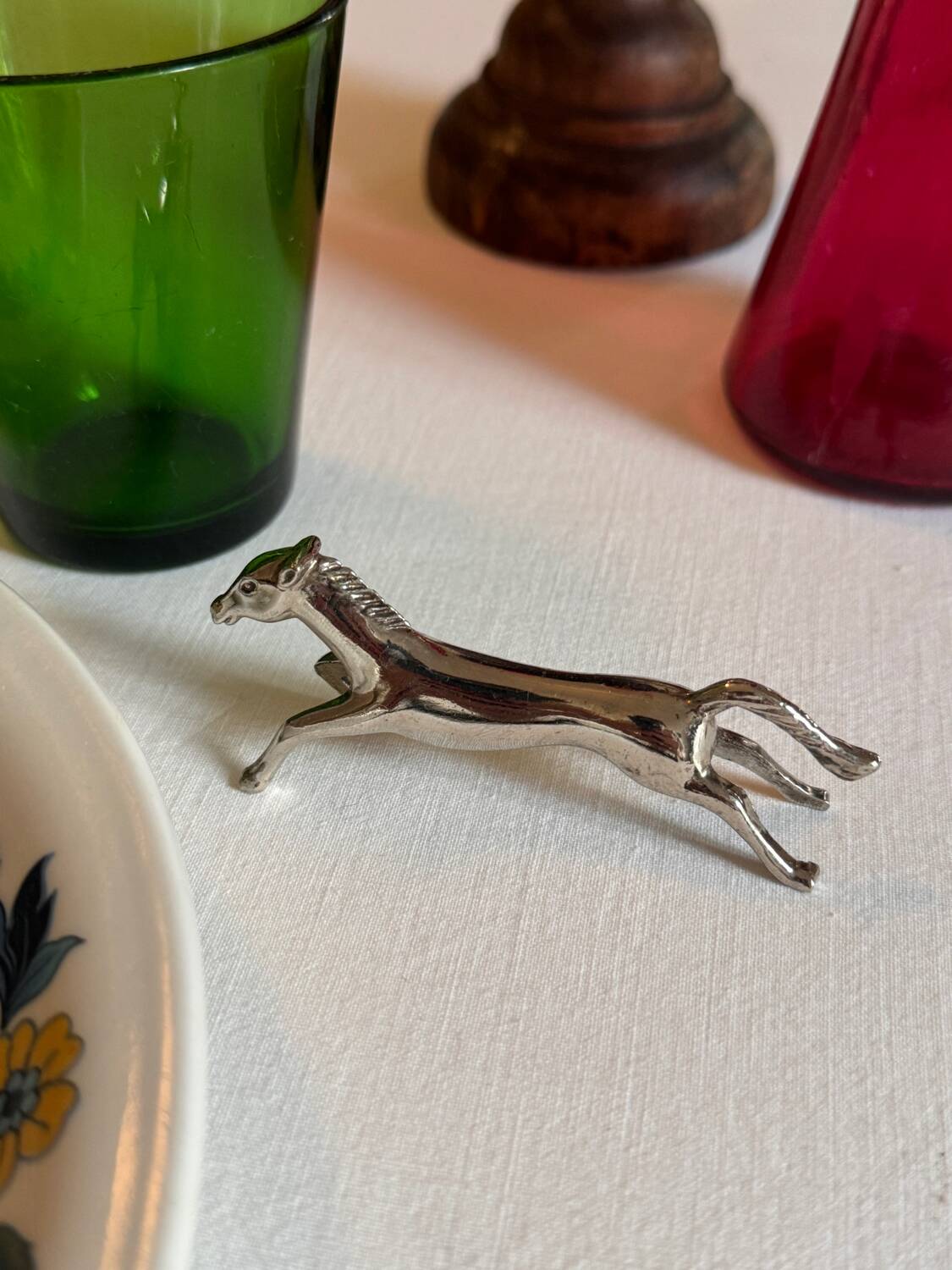 Set of 6 horse knife holders