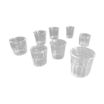 Lot de 8 pots anciens  de confiture utiles en automne taille diverse