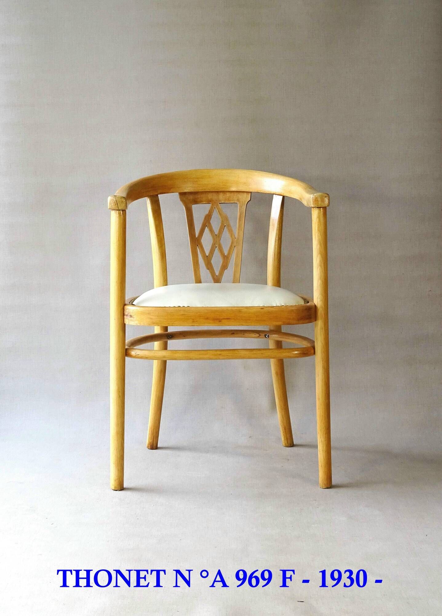 THONET armchair N°A969 F, circa 1930, leather saddle - Art deco