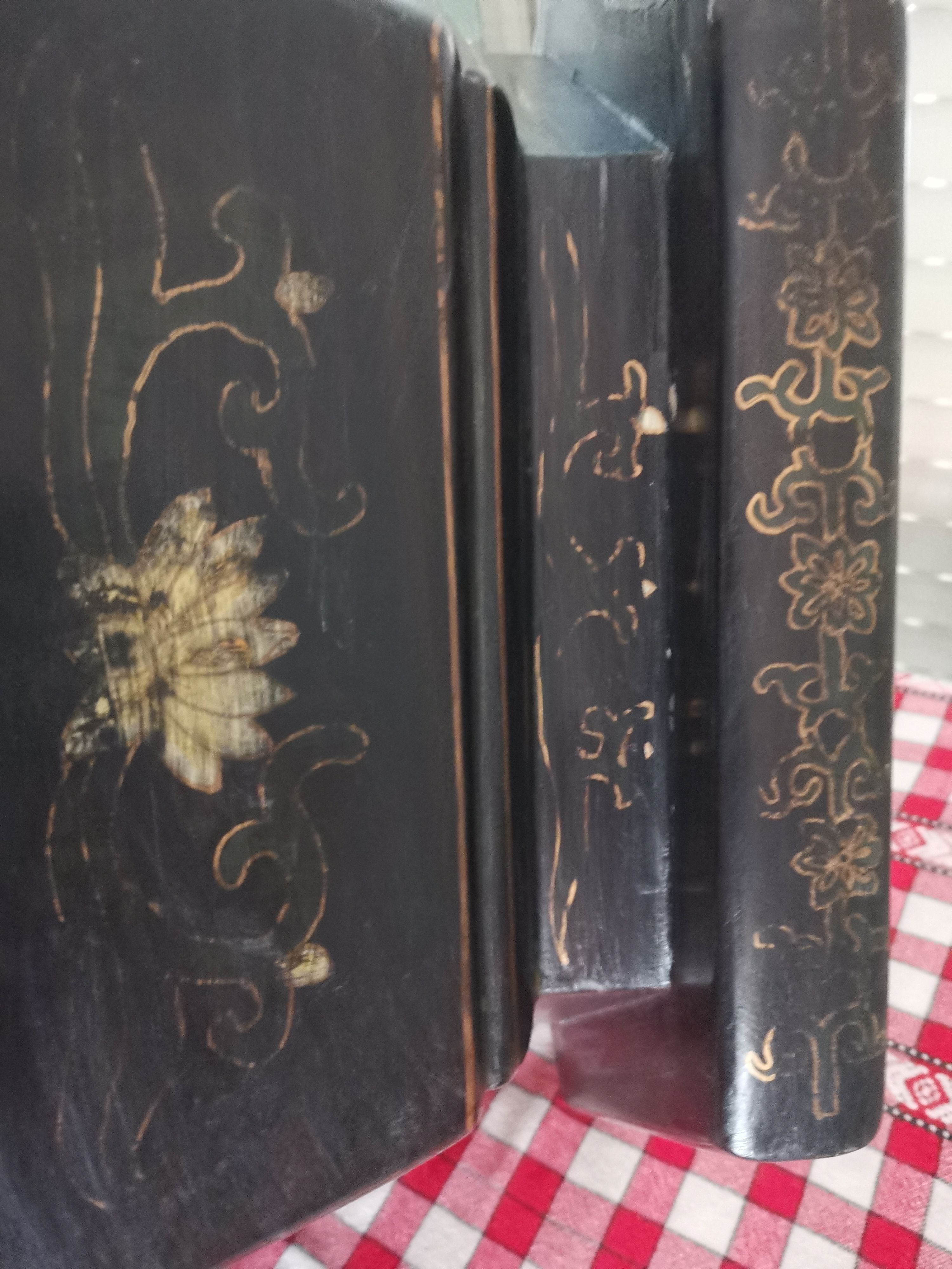 Chinese table painted Napoleon III era with Phoenix certificate in good condition