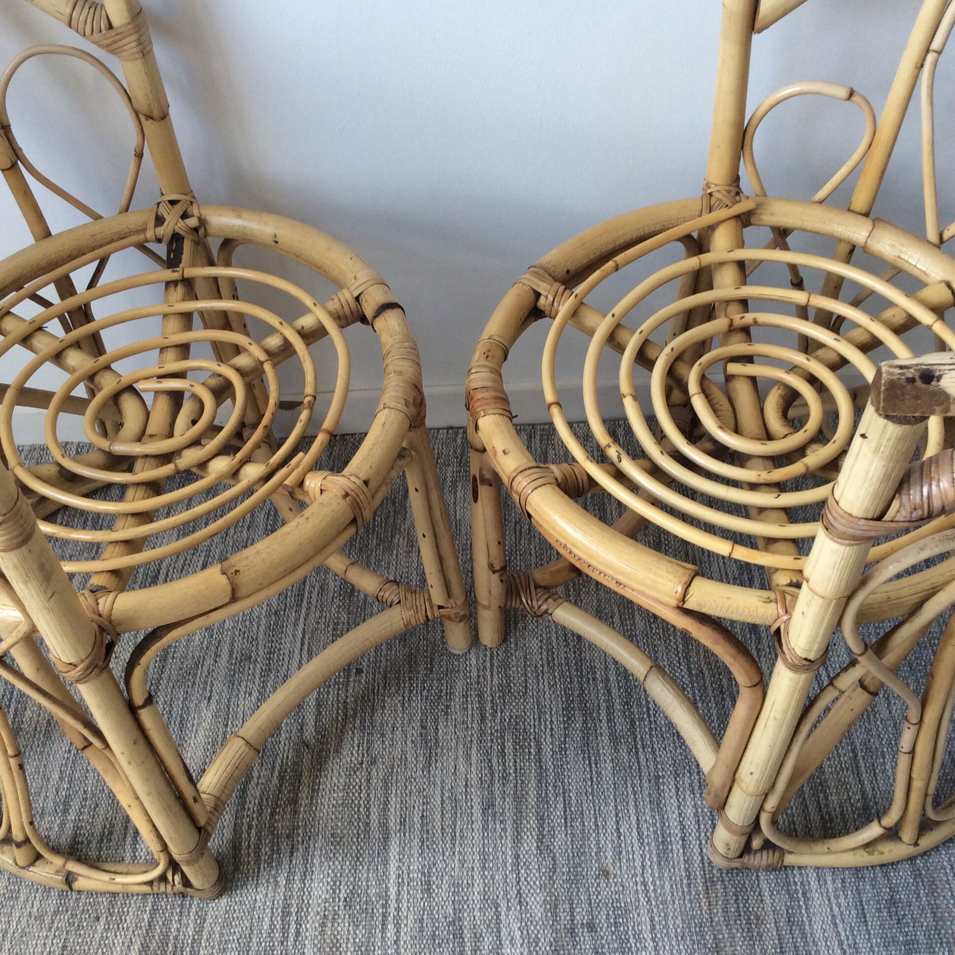 Pair of rattan armchairs from the 60/70s