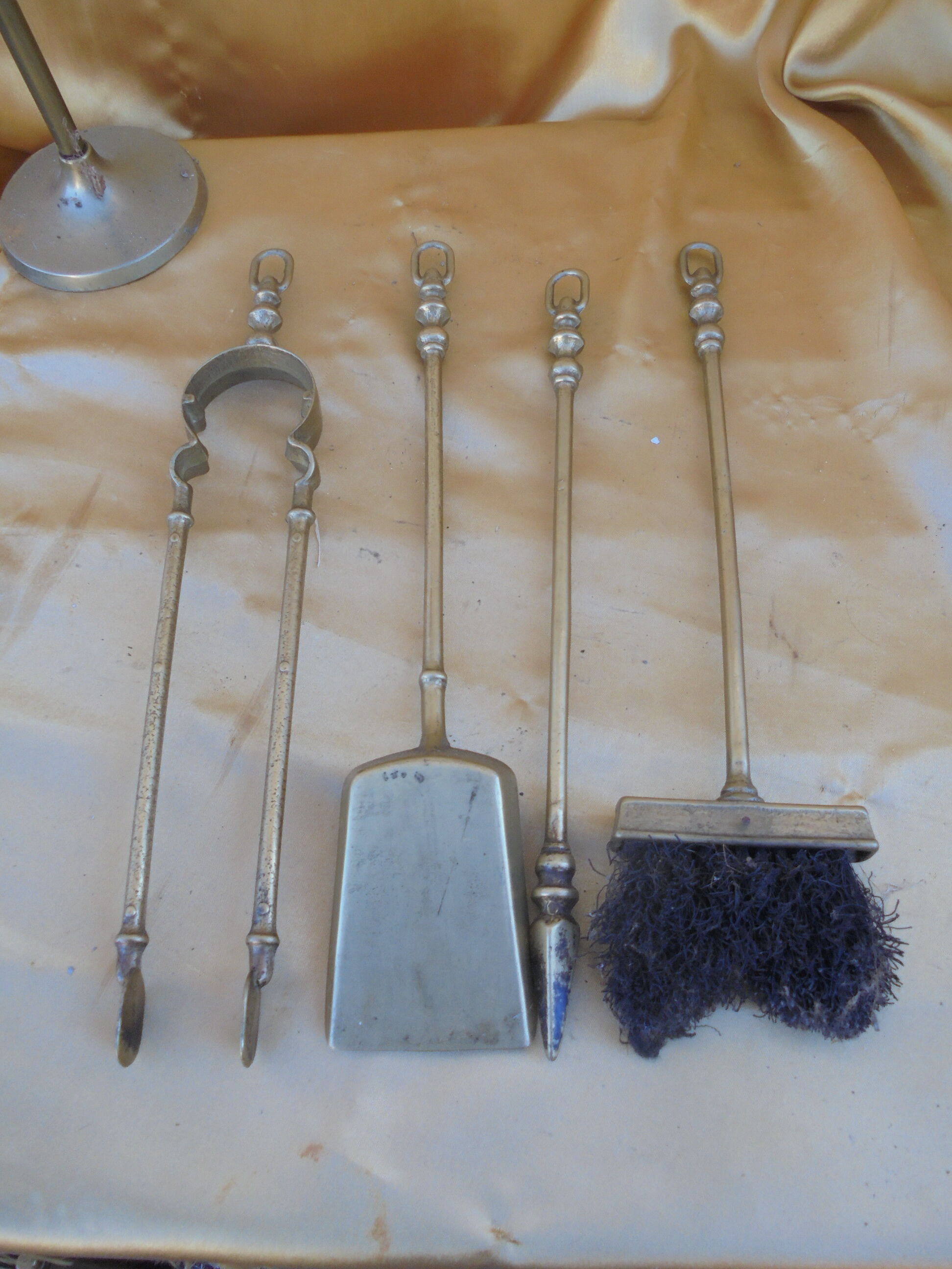 Bronze fireplace set