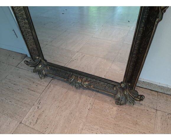 Baroque “trumeaux” mirror in carved solid wood.