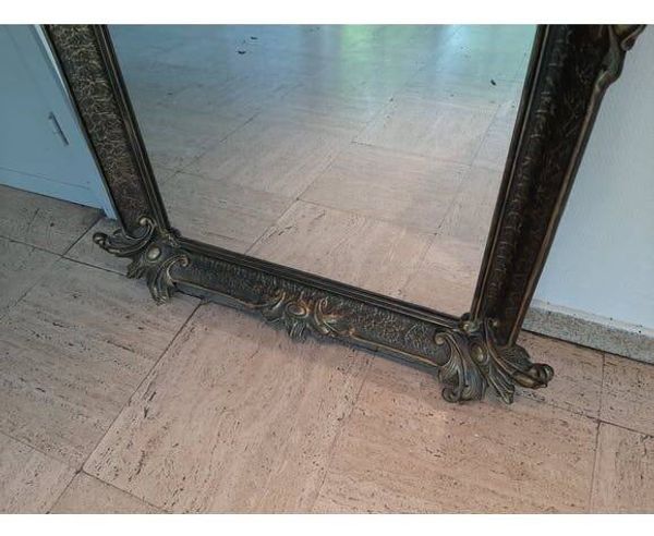 Miroir baroque ''trumeaux'' en bois massif sculpté.