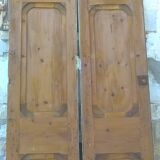Ensemble grandes portes double  de placard ancienne moulurée