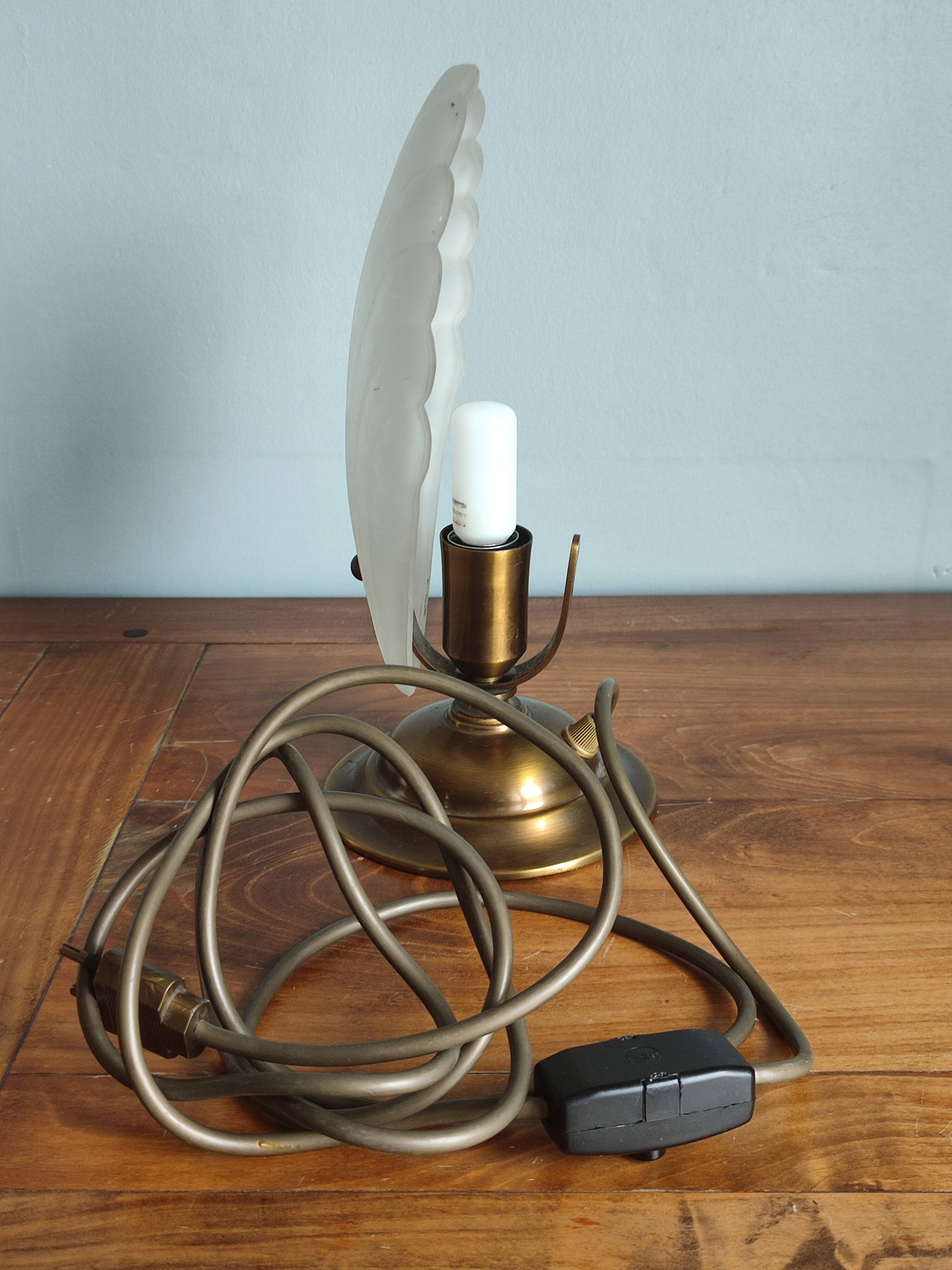 Vintage shell table lamp