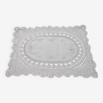 Old cotton lace placemat 42 x 30cm