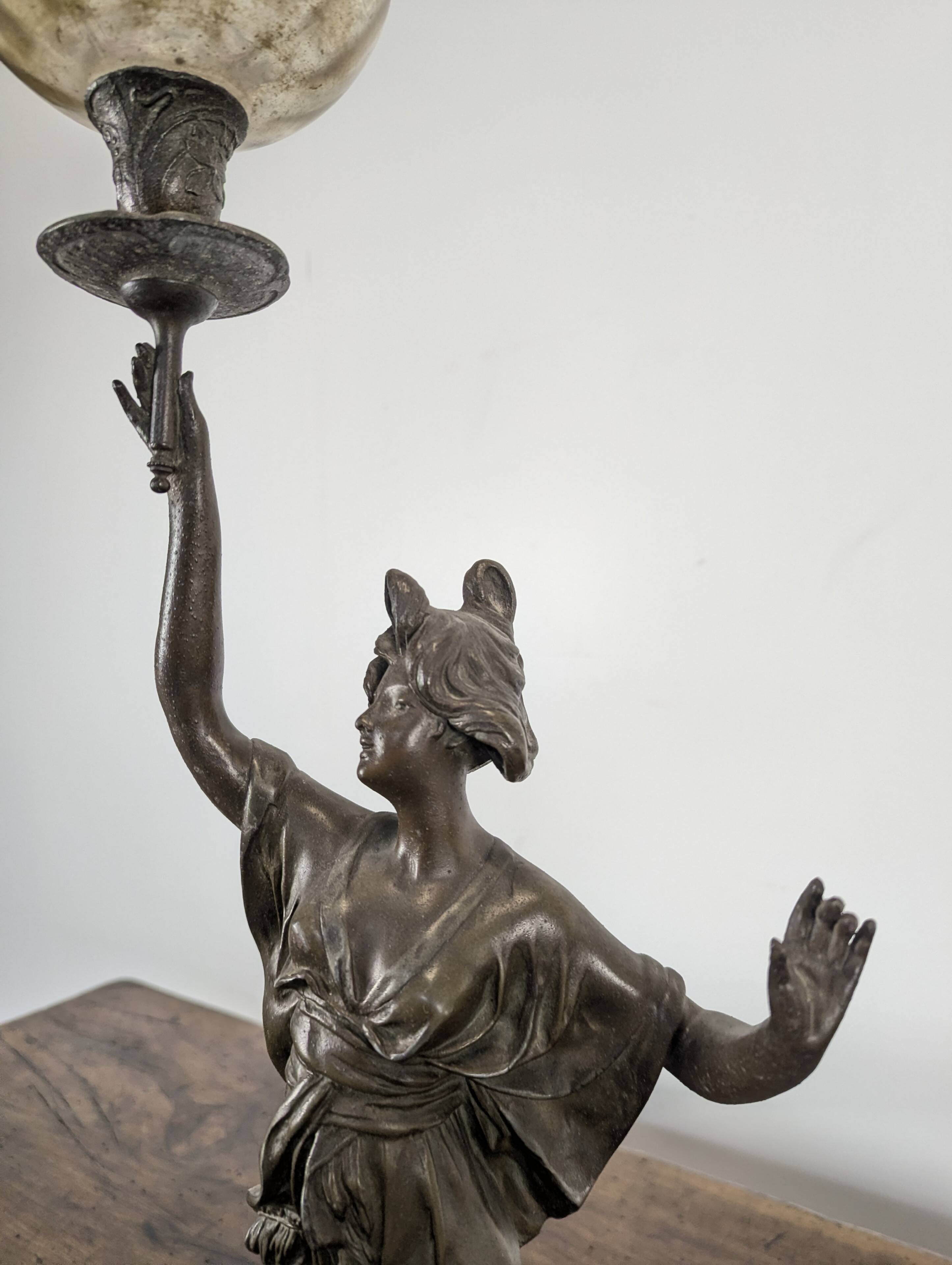 Pair of Art Nouveau oil lamps in cast iron