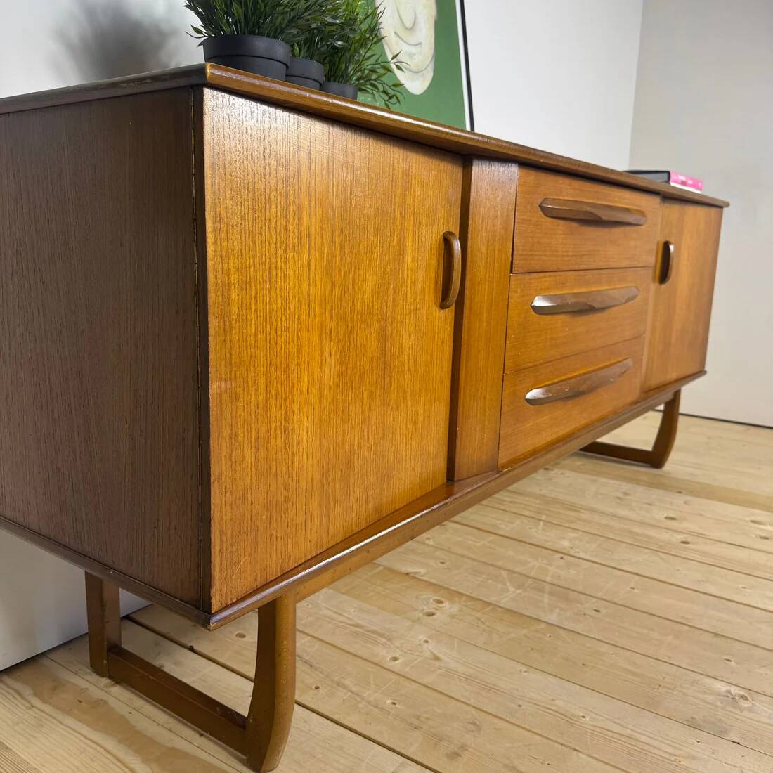 Vintage teak sideboard – Mid-century modern 1960s credenza