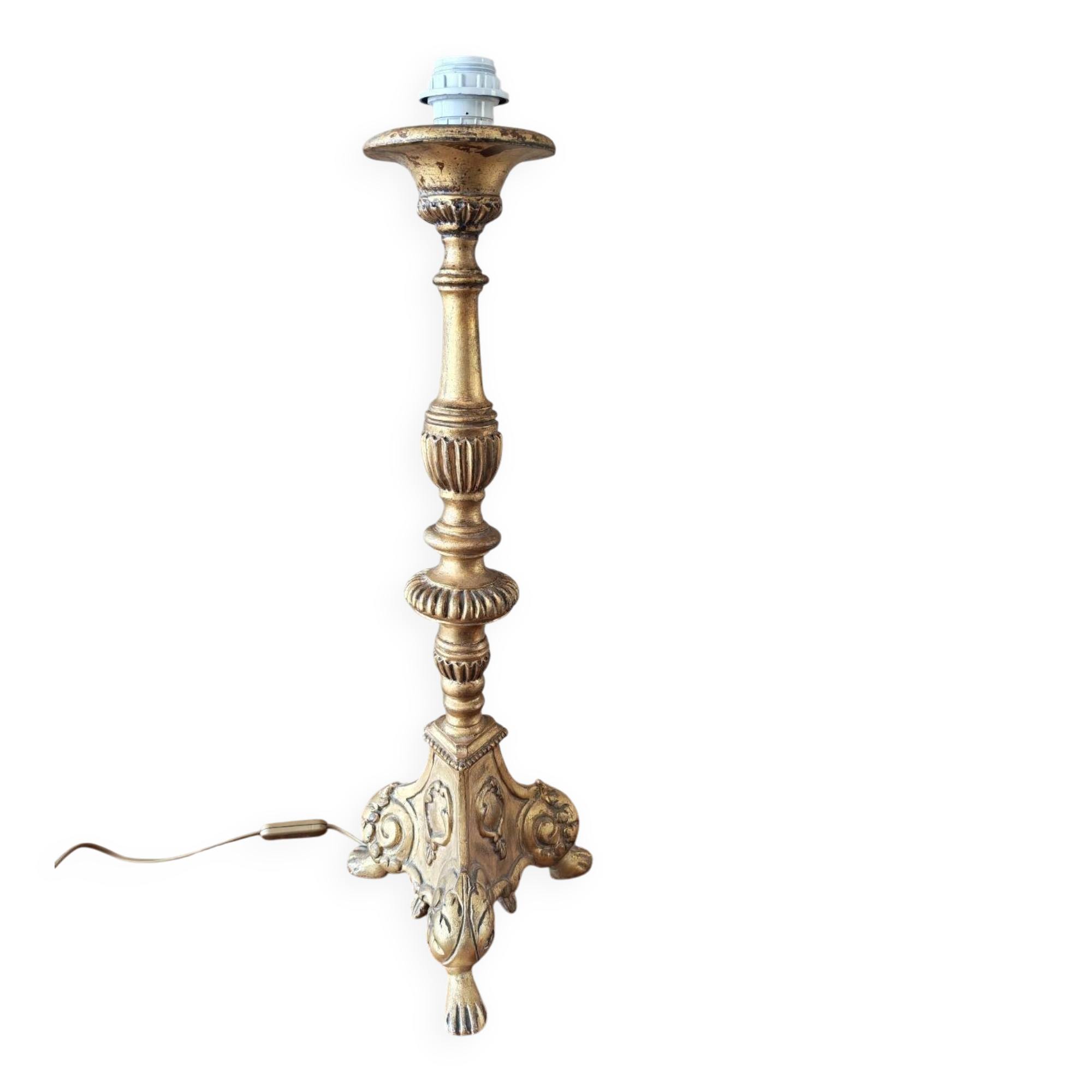 Golden wooden lamp base