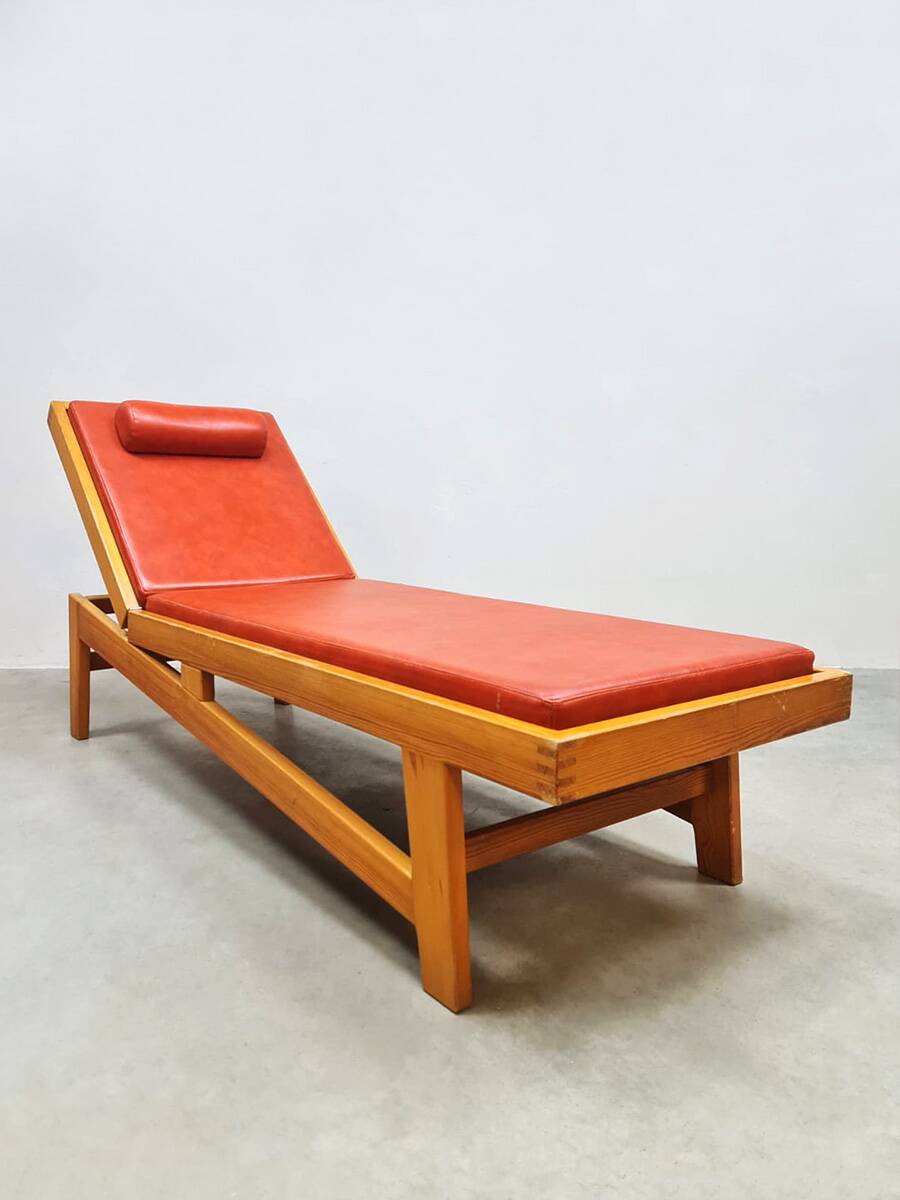 Vintage Swiss design sunbed daybed chaise longue 1950's
