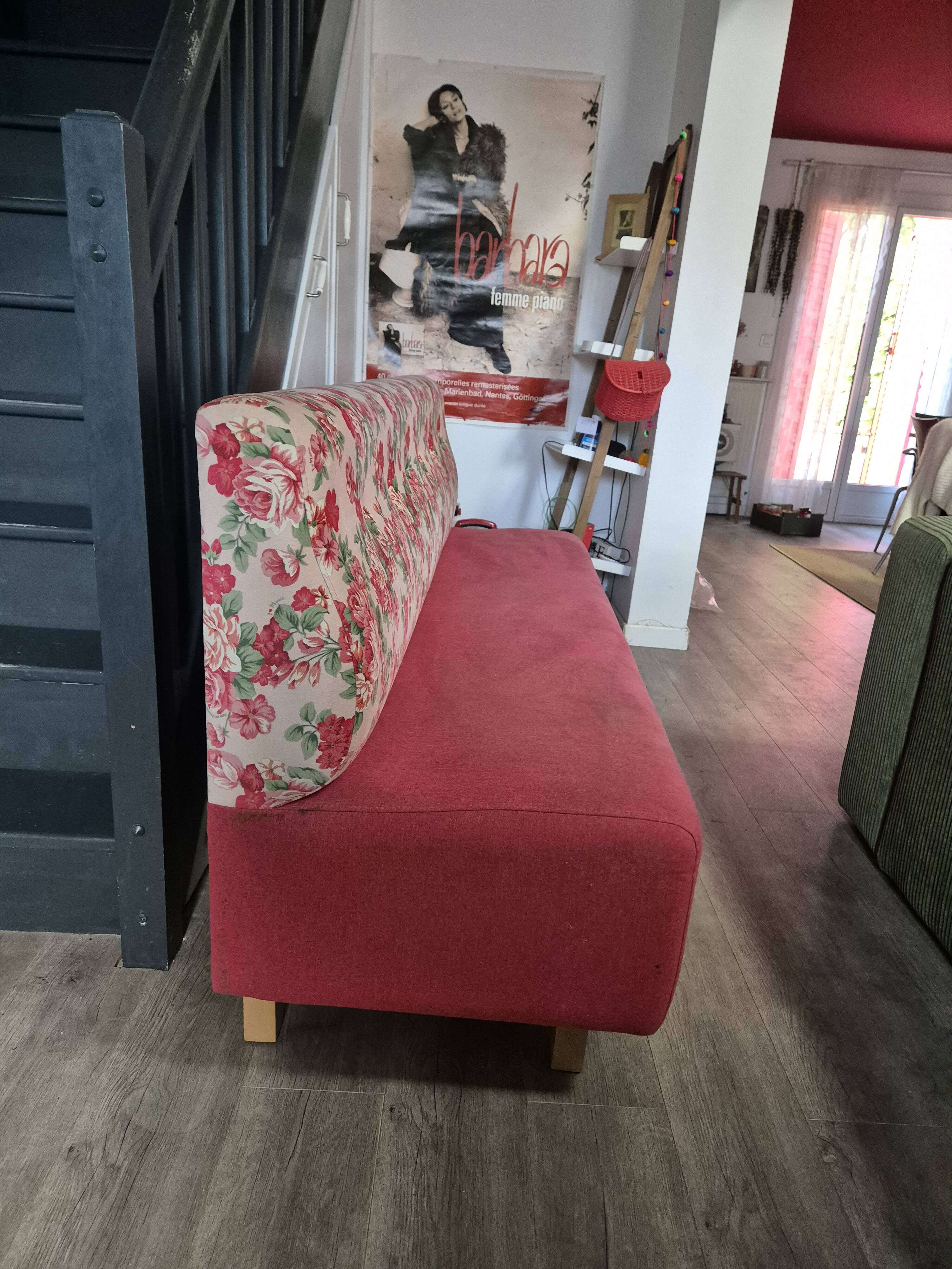 pink restaurant bench and liberty flower backrest, made by an upholsterer