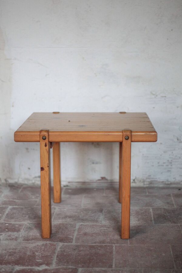 Table de chevet, table basse, table de nuit, bout de canapé
