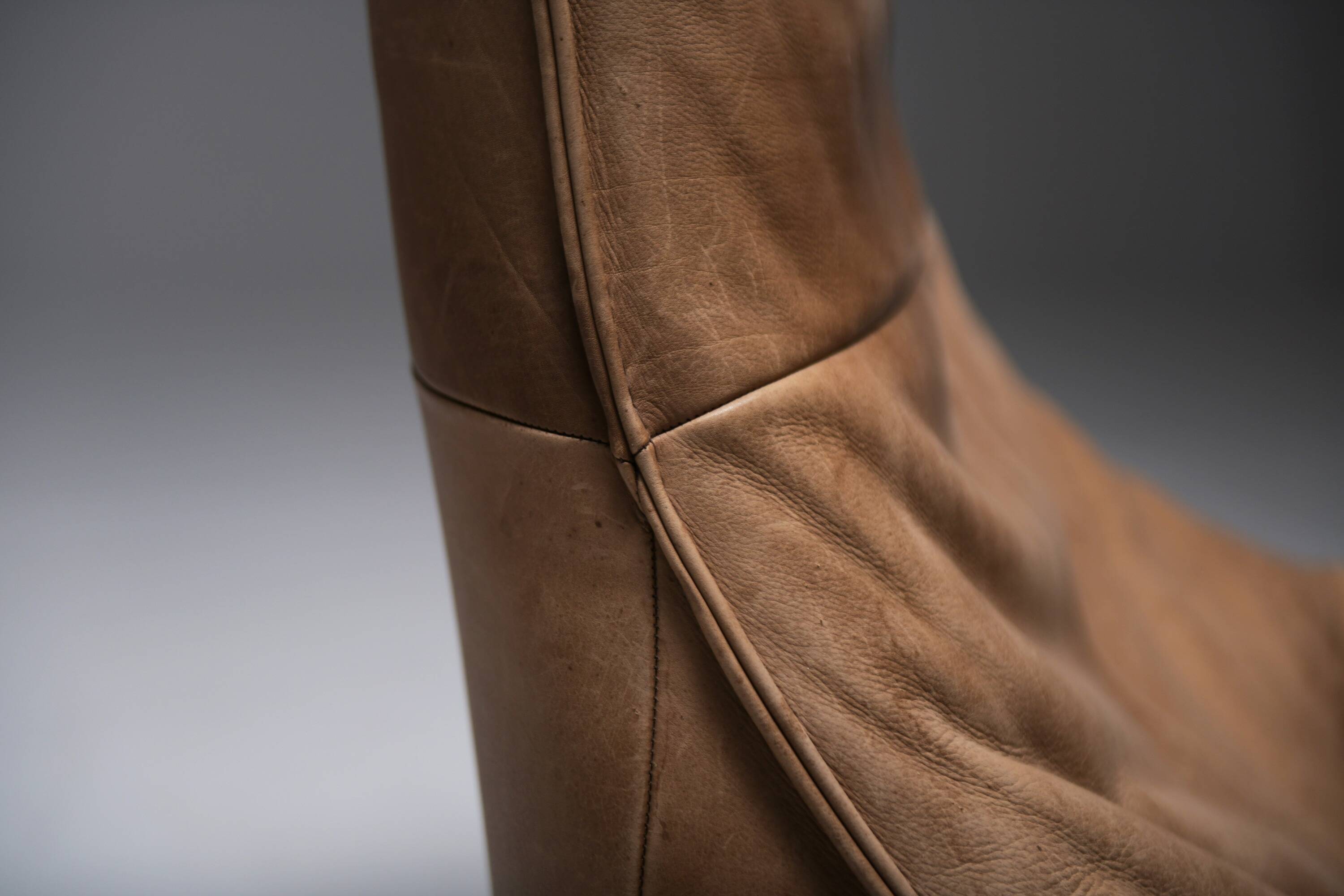 Stunning lounge chair The Rock in brown leather by Gerard Van Den Berg - Montis