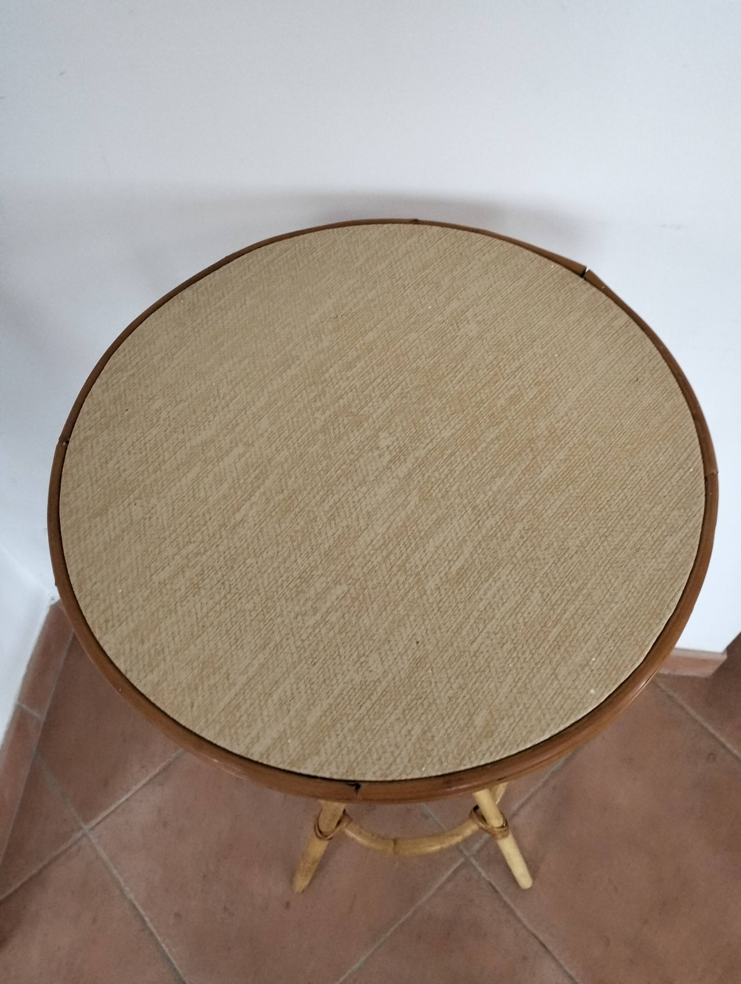 Rattan plant stand