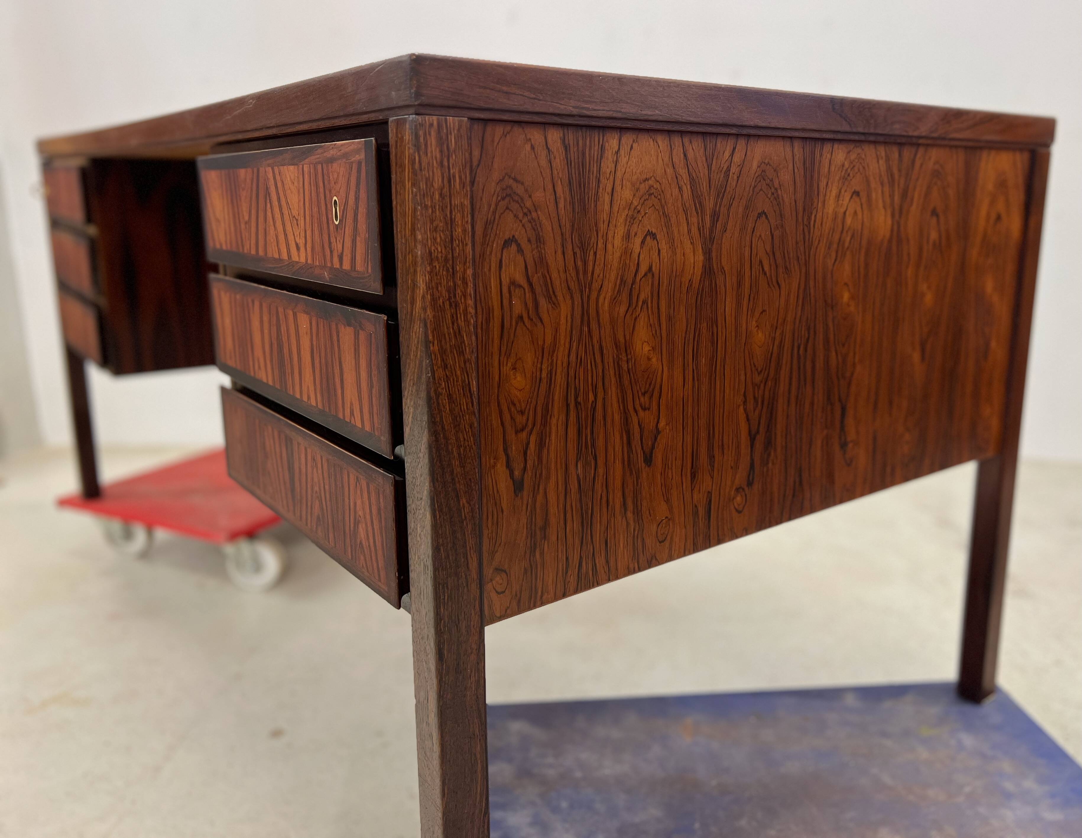 Gunni Omann Model 77 Rosewood Desk, 1960s.