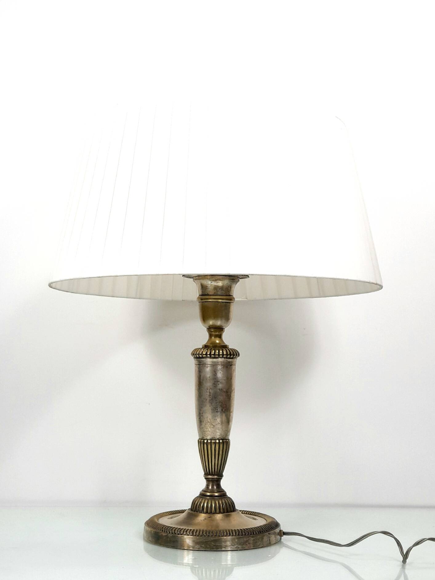 Table lamp in silvered bronze - French work from the Art Deco period attributed to Maurice Dufrène