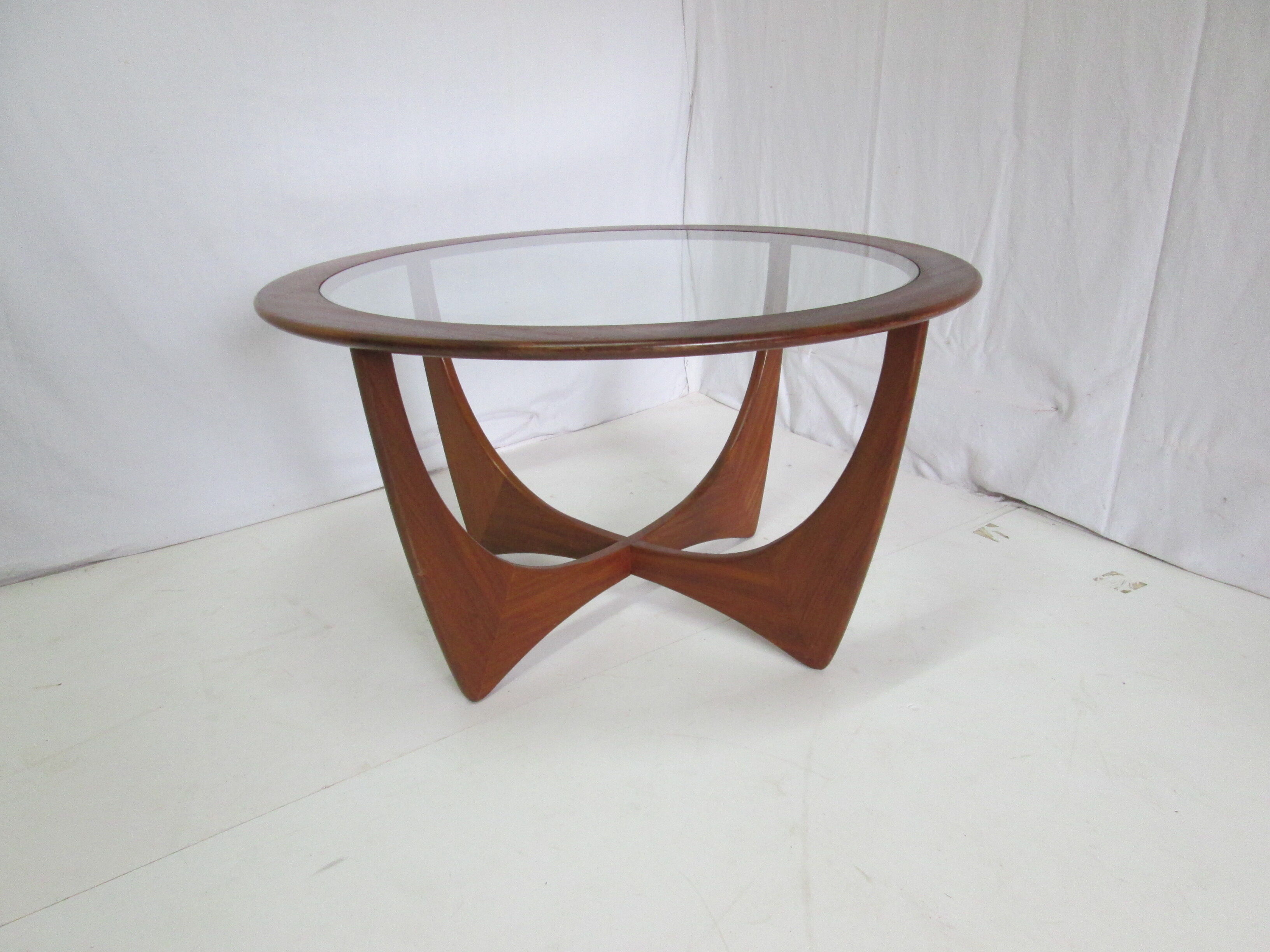 Round coffee table Astro teak by Wilkins