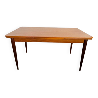 Scandinavian extendable table in vintage teak an60
