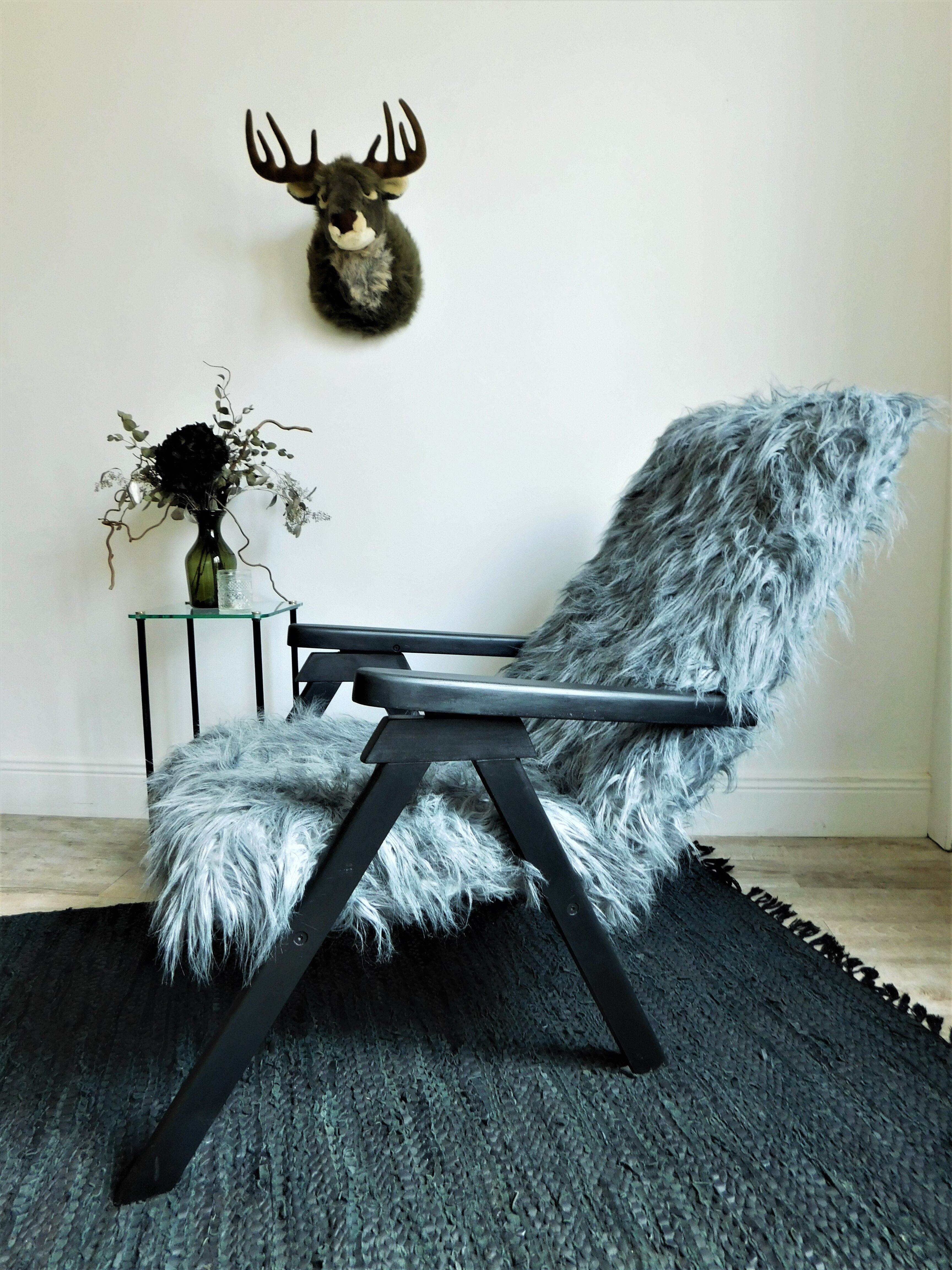 Fauteuil scandinave en fourrure