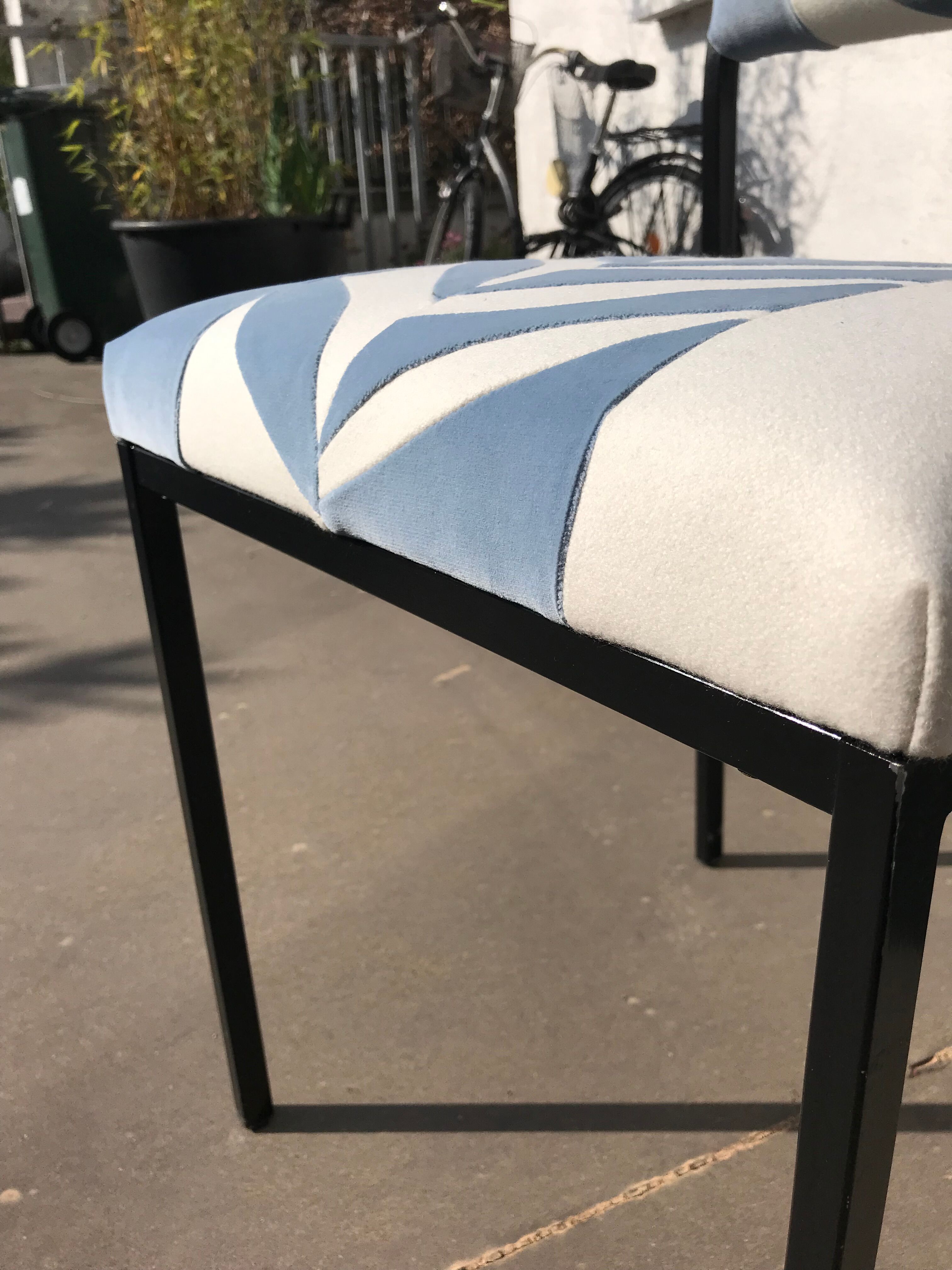 Paire de chaises uniques