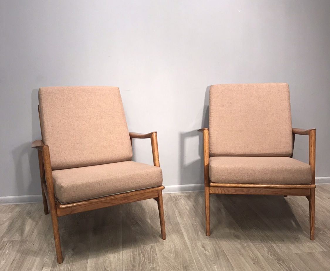 Pair of Stefan type 300 139 armchairs, Swarzędz  factory, 1960s