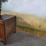 Small 18th-century chest of drawers in walnut and cherry wood.