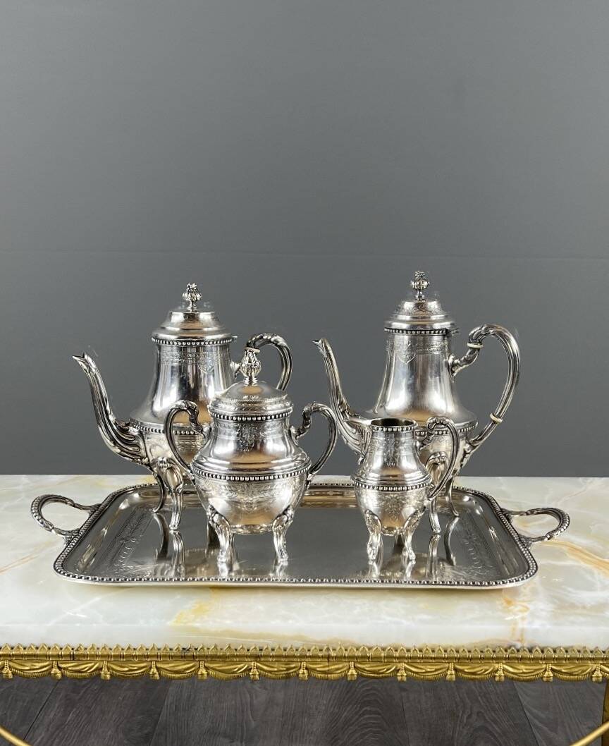 Silver-plated tea and coffee service, 5 pieces with tray, late 19th century.