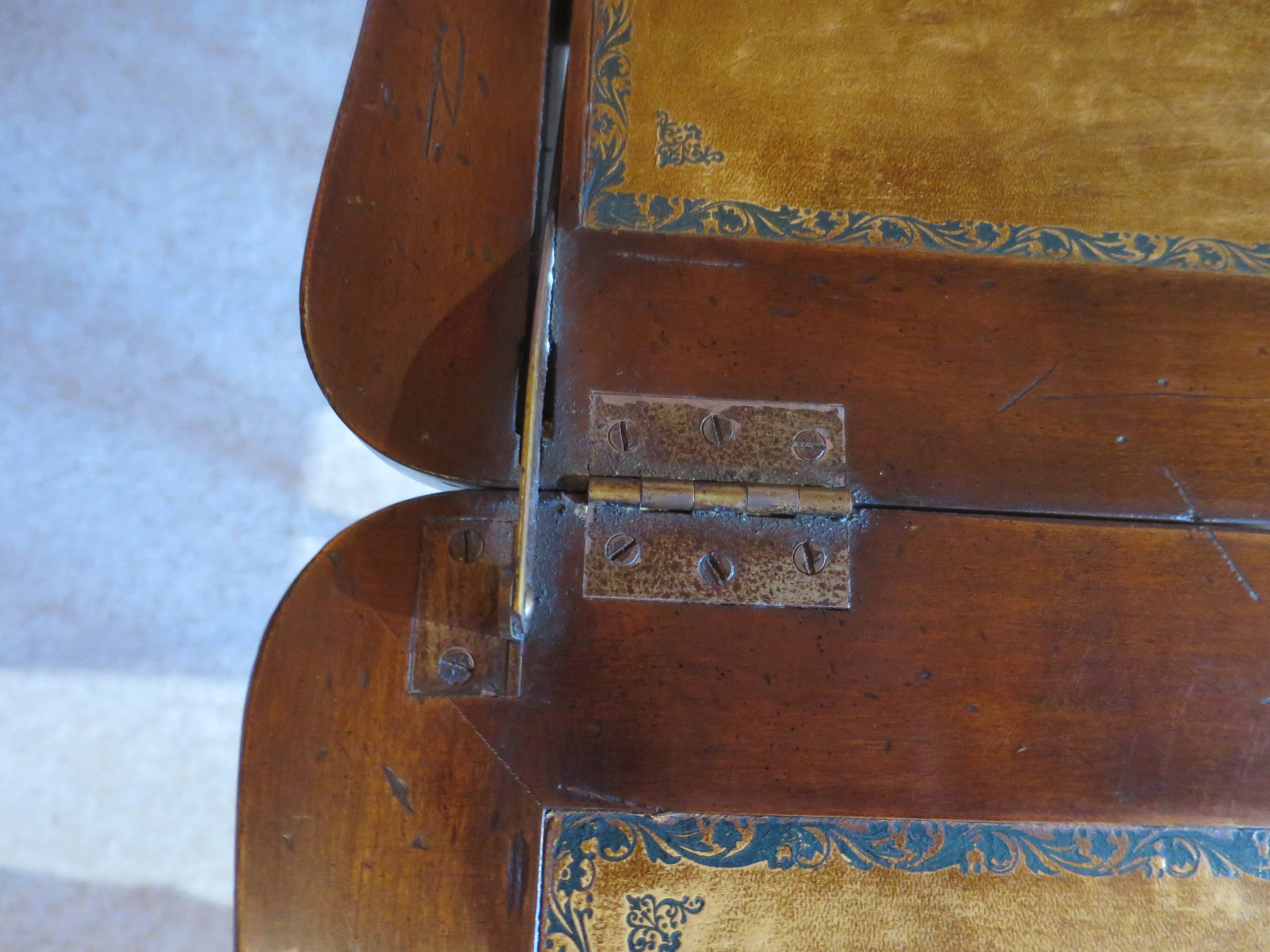 Secretary with mechanism - 4 secret drawers - lock - marquetry chessboard - 1950