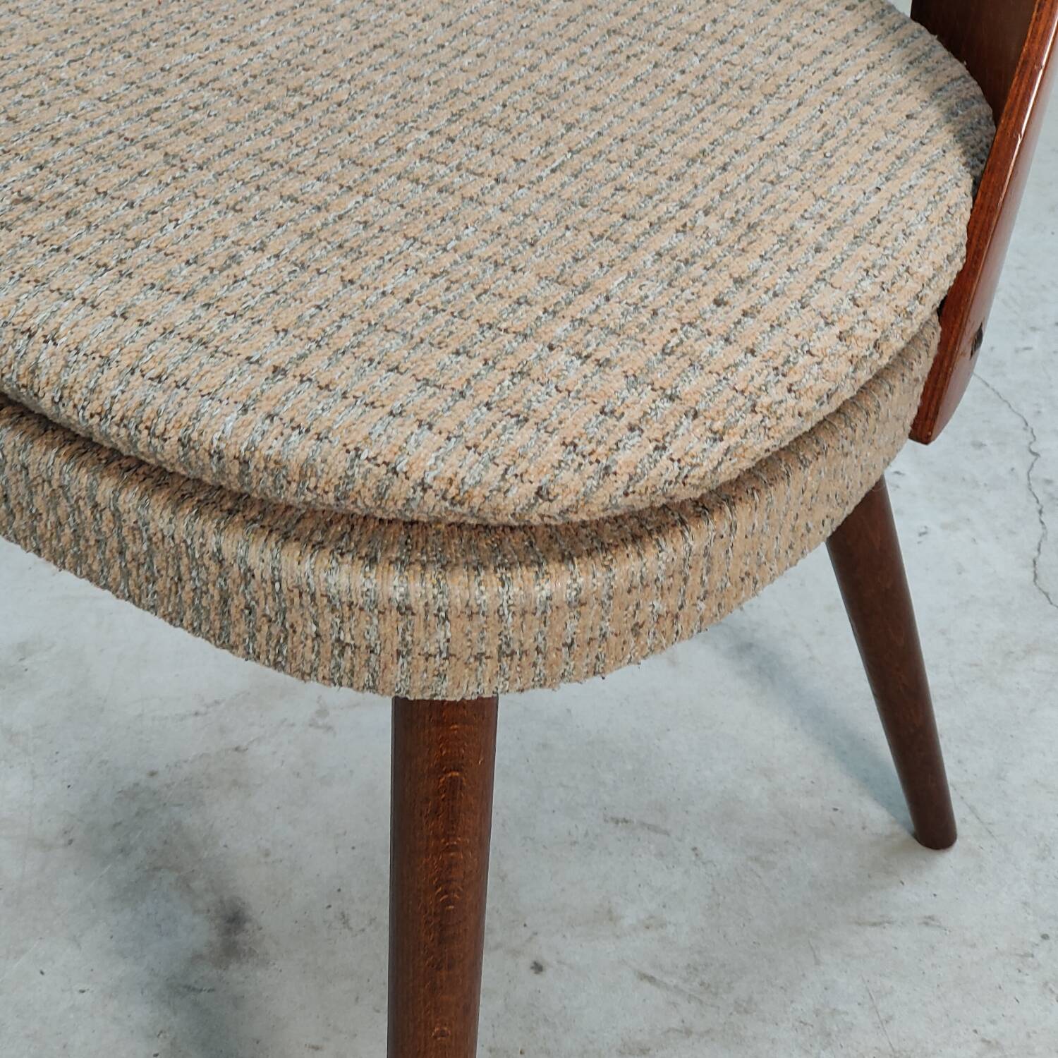 Set of 4 chairs by Antonin Suman for Tatra Nabytok 1960