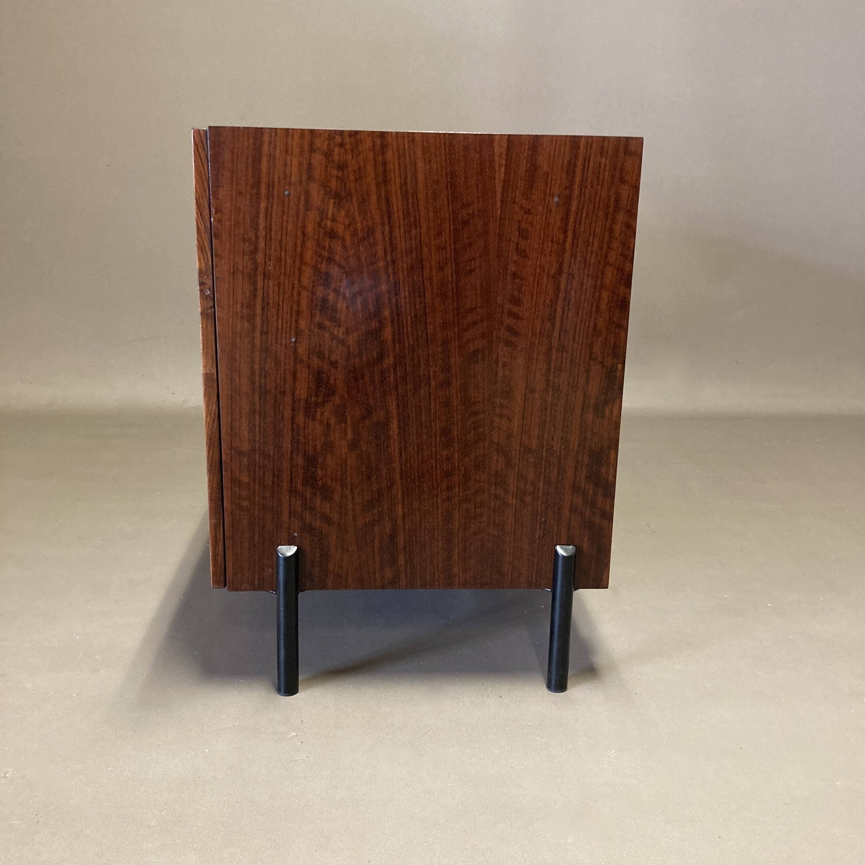 Commode en palissandre design scandinave 1950