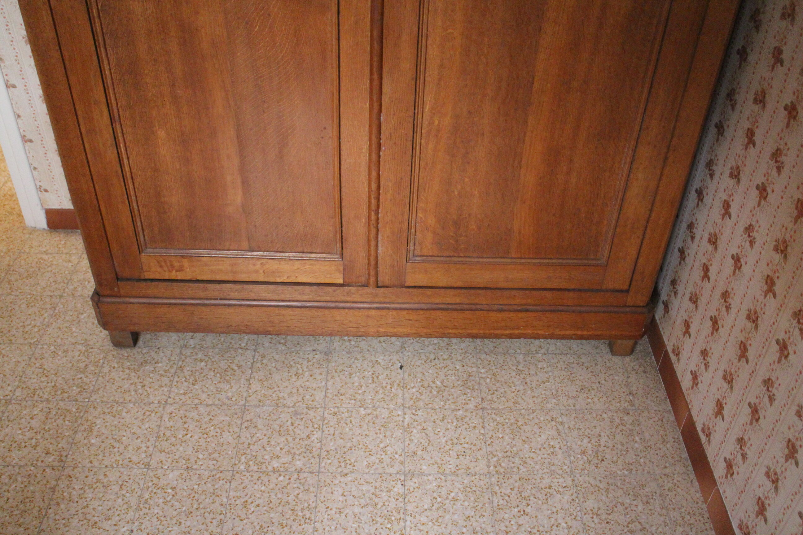 Louis Philippe oak wardrobe