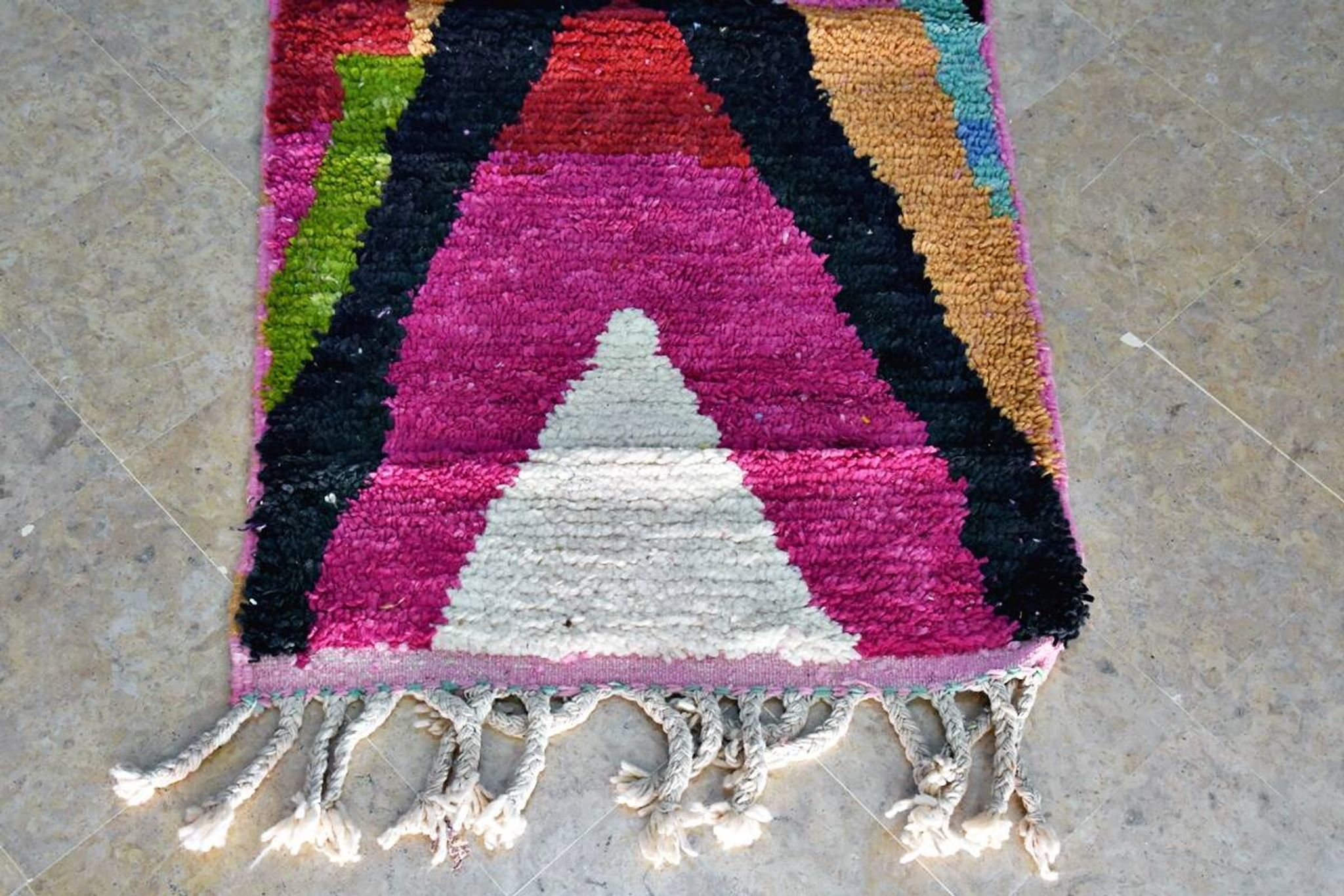 Tapis berbère marocain couloir Boujaad 310 x 85 cm neuf