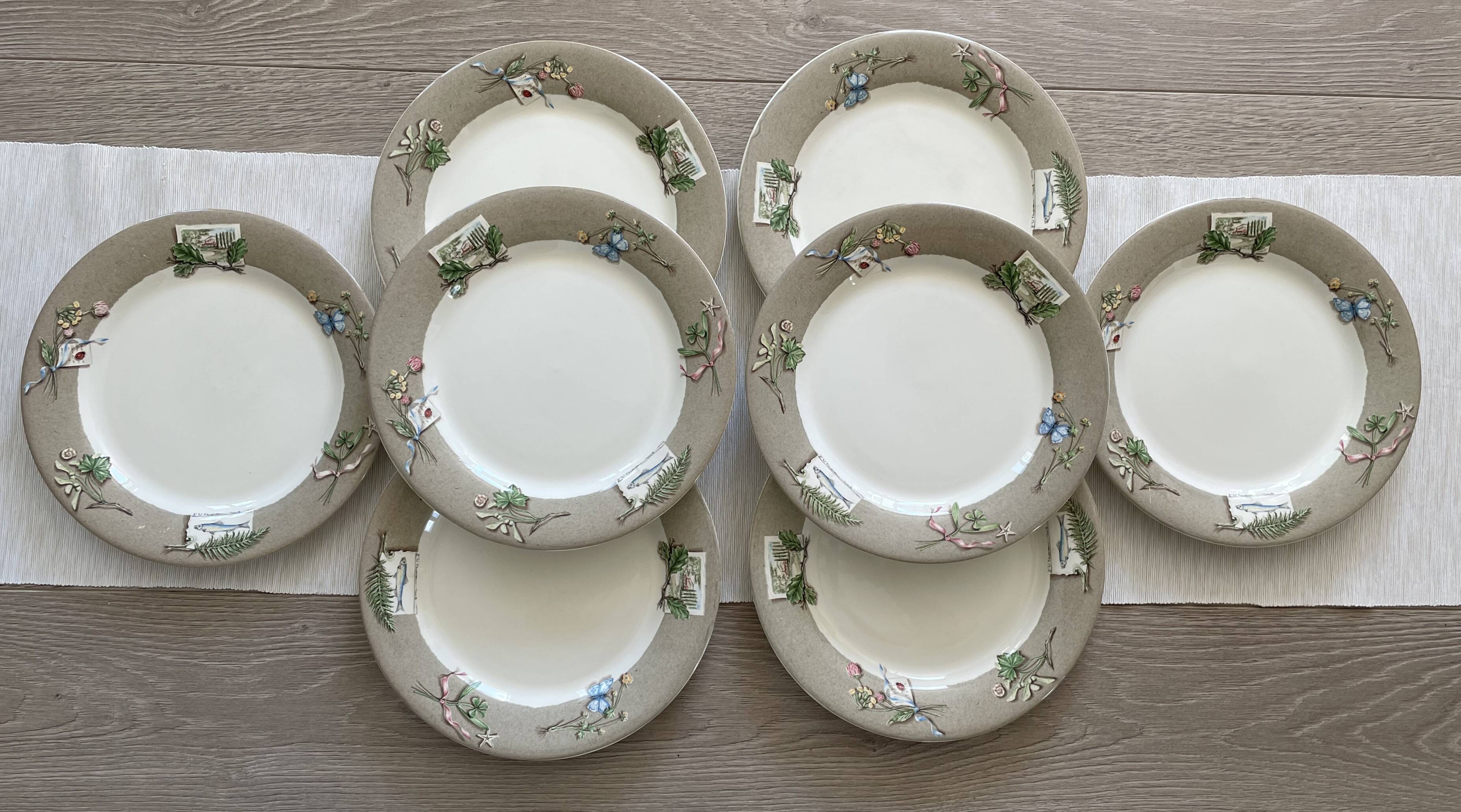 8 grandes assiettes plates en faïence de gien