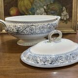 Important English Minton porcelain soup tureen, Florentine pattern